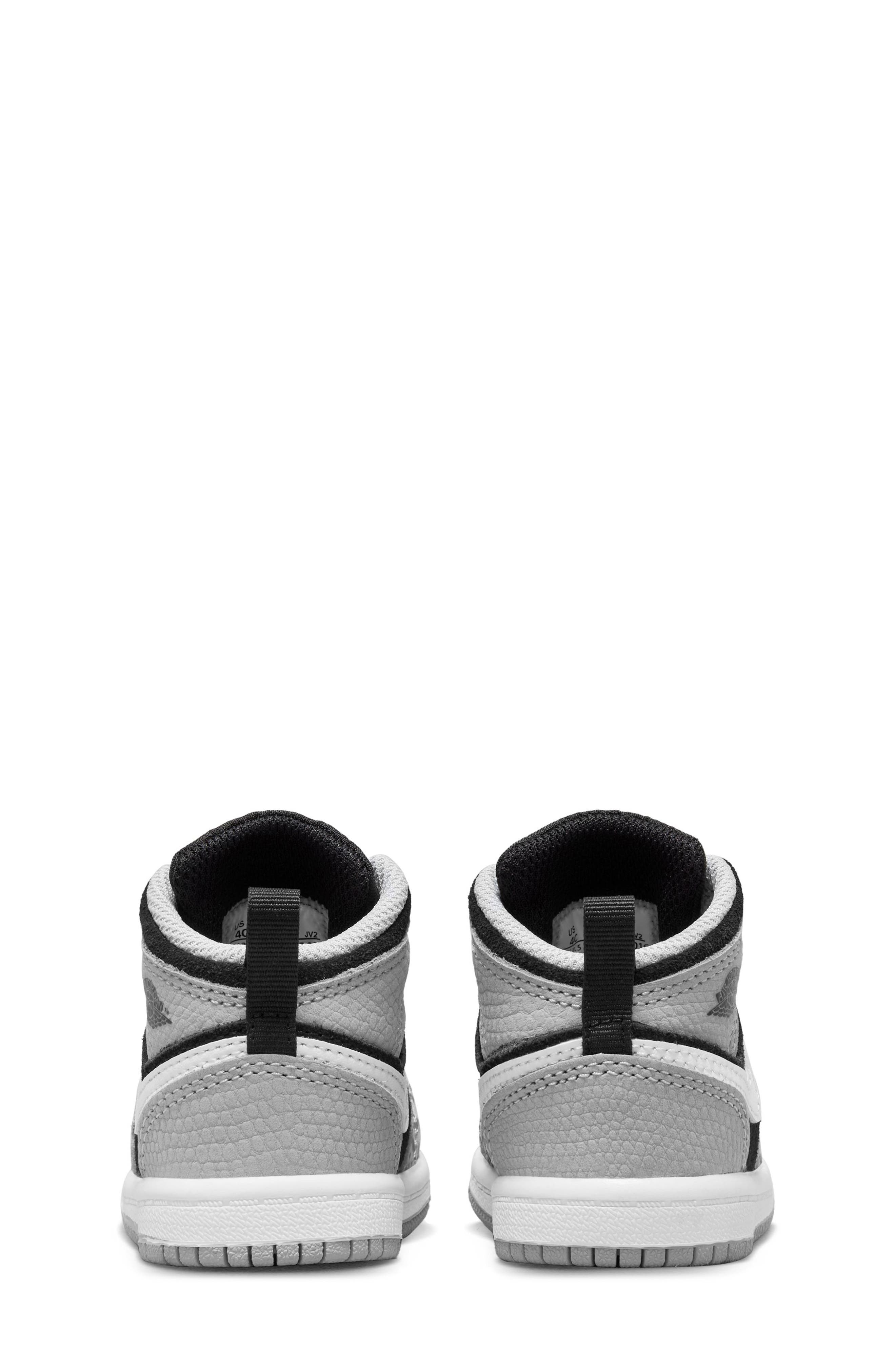 Jordan Nike Air Jordan 1 Mid SE Basketball Sneaker, Alternate, color, 