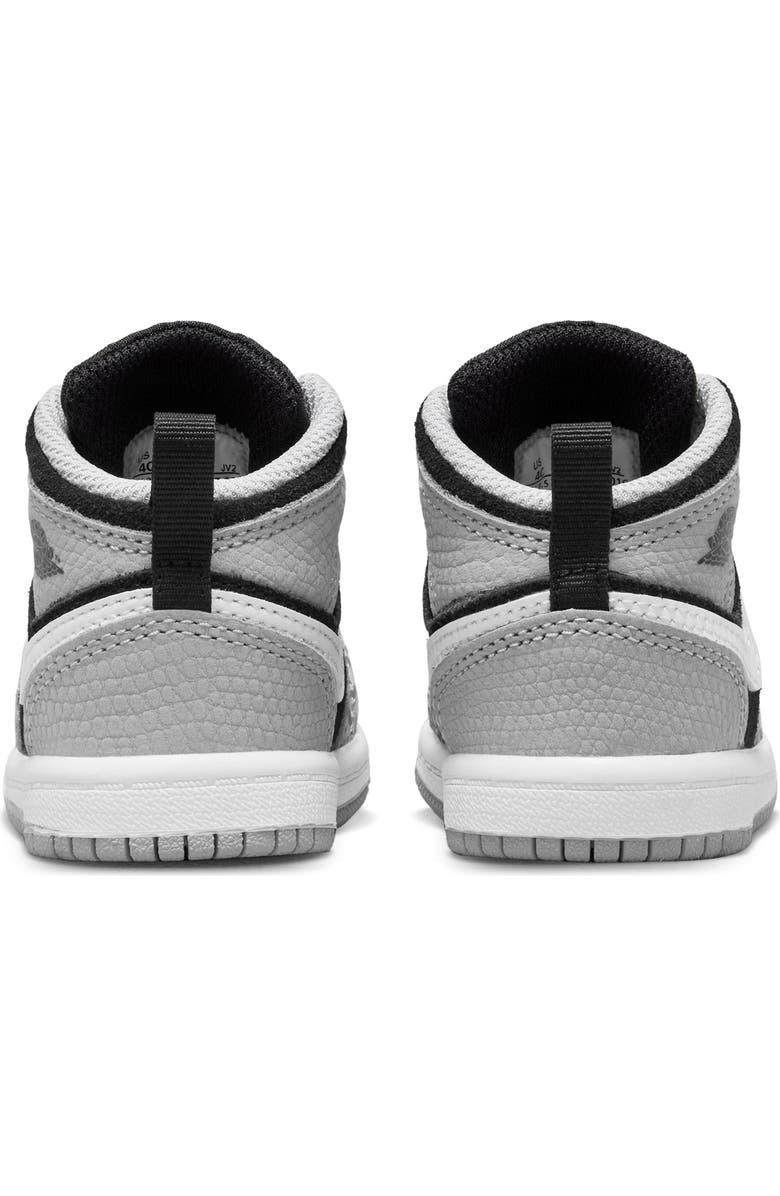 Jordan Nike Air Jordan 1 Mid SE Basketball Sneaker, Alternate, color,