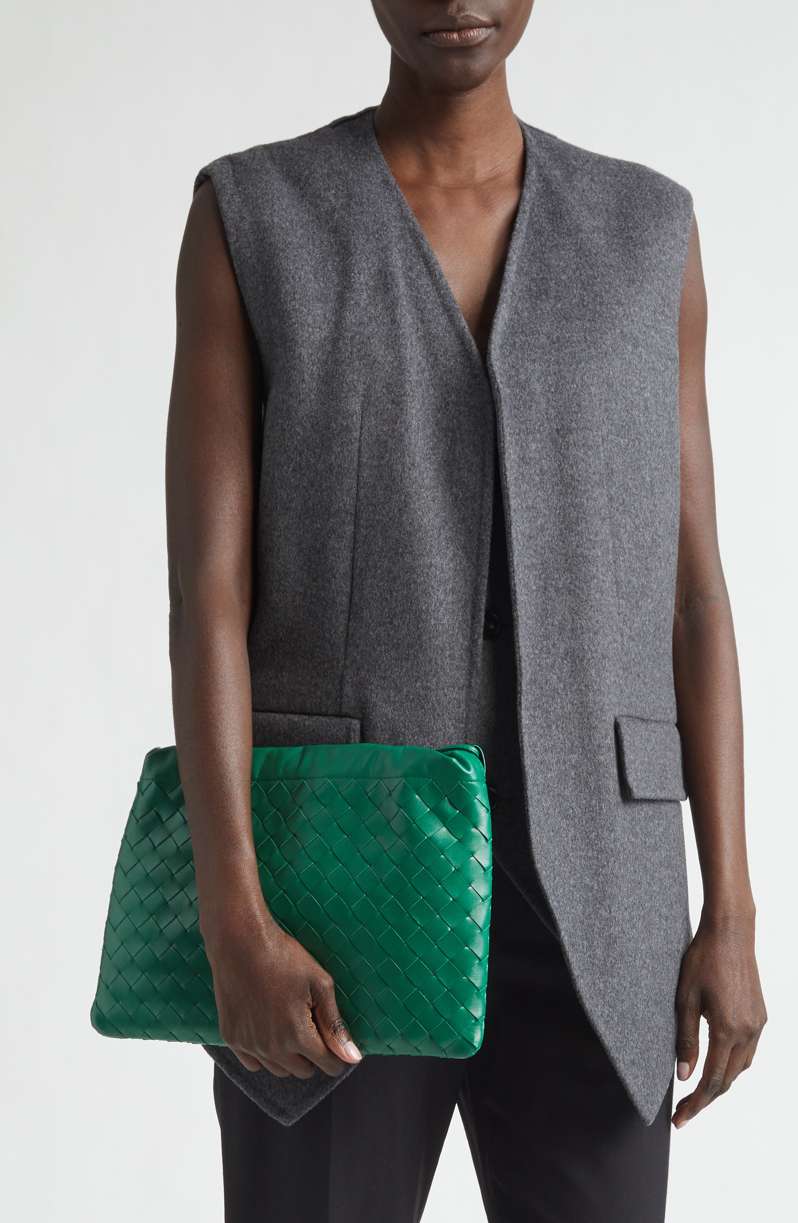 Bottega Veneta Medium Dustbag Intrecciato Leather Shoulder Bag, Alternate, color, 3197 Jungle-Gold