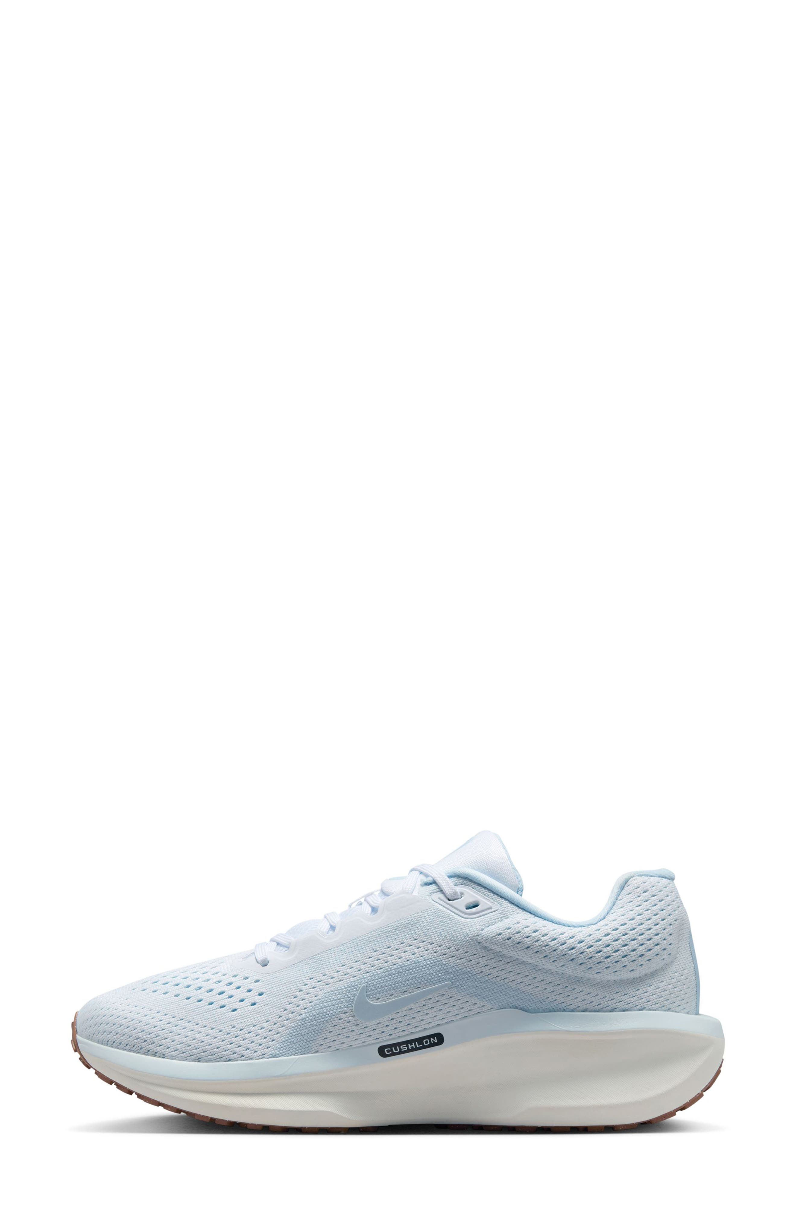 Air Winflo 11 Running Shoe, Alternate, color, 107 WHITE/BLACK