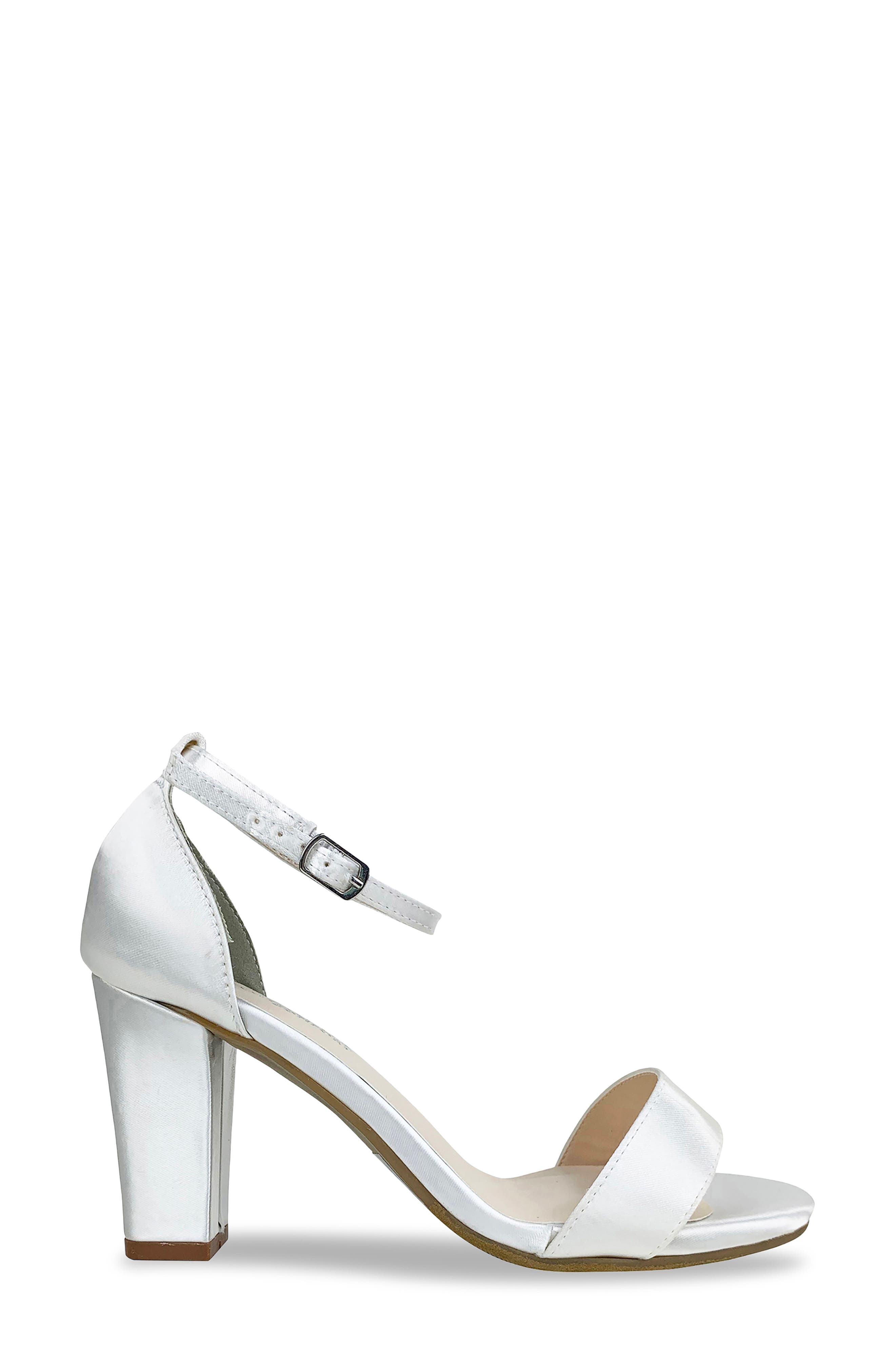 Touch Ups Maddox Ankle Strap Sandal, Alternate, color, White