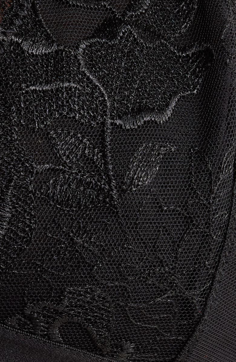 KILO BRAVA Strappy Lace Triangle Bralette, Alternate, color, Black