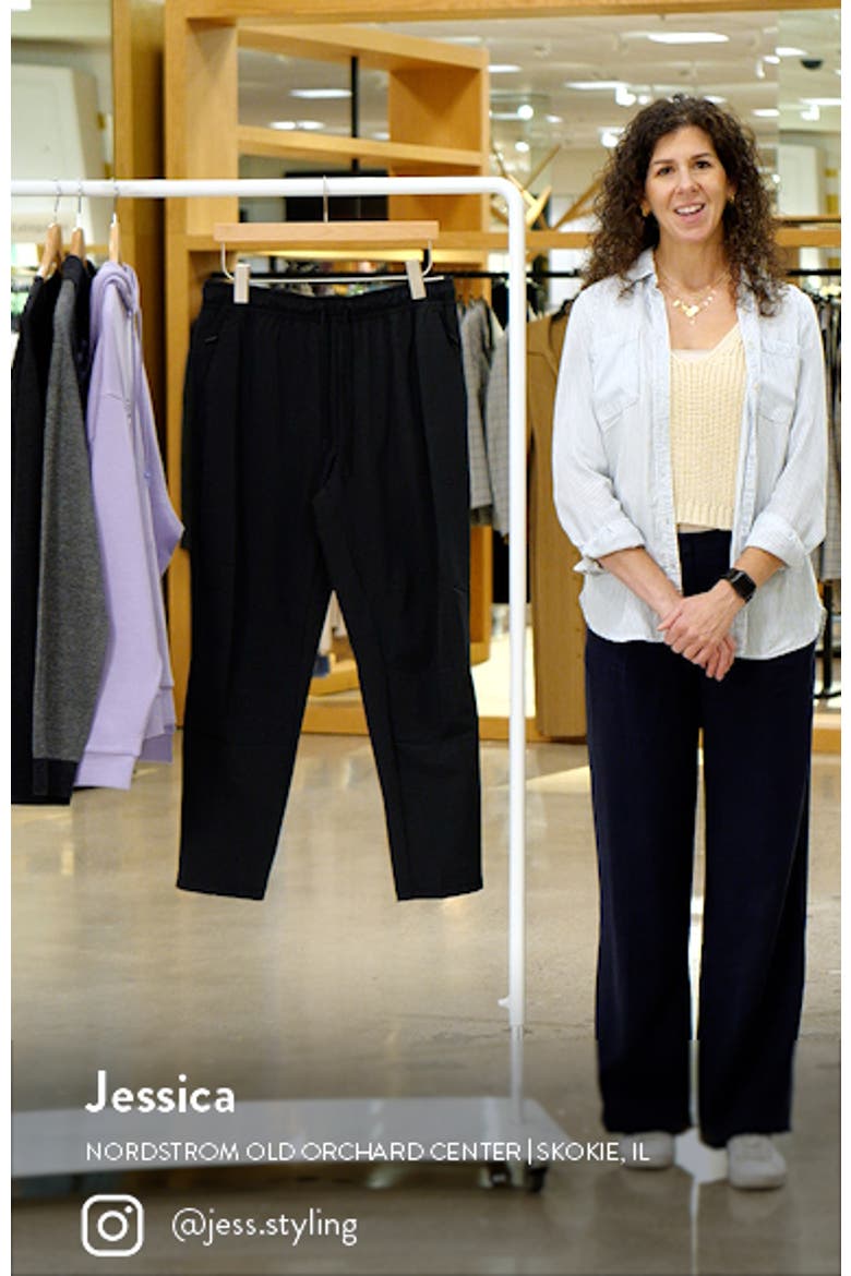 Dri-FIT Unlimited Drawstring Pants video