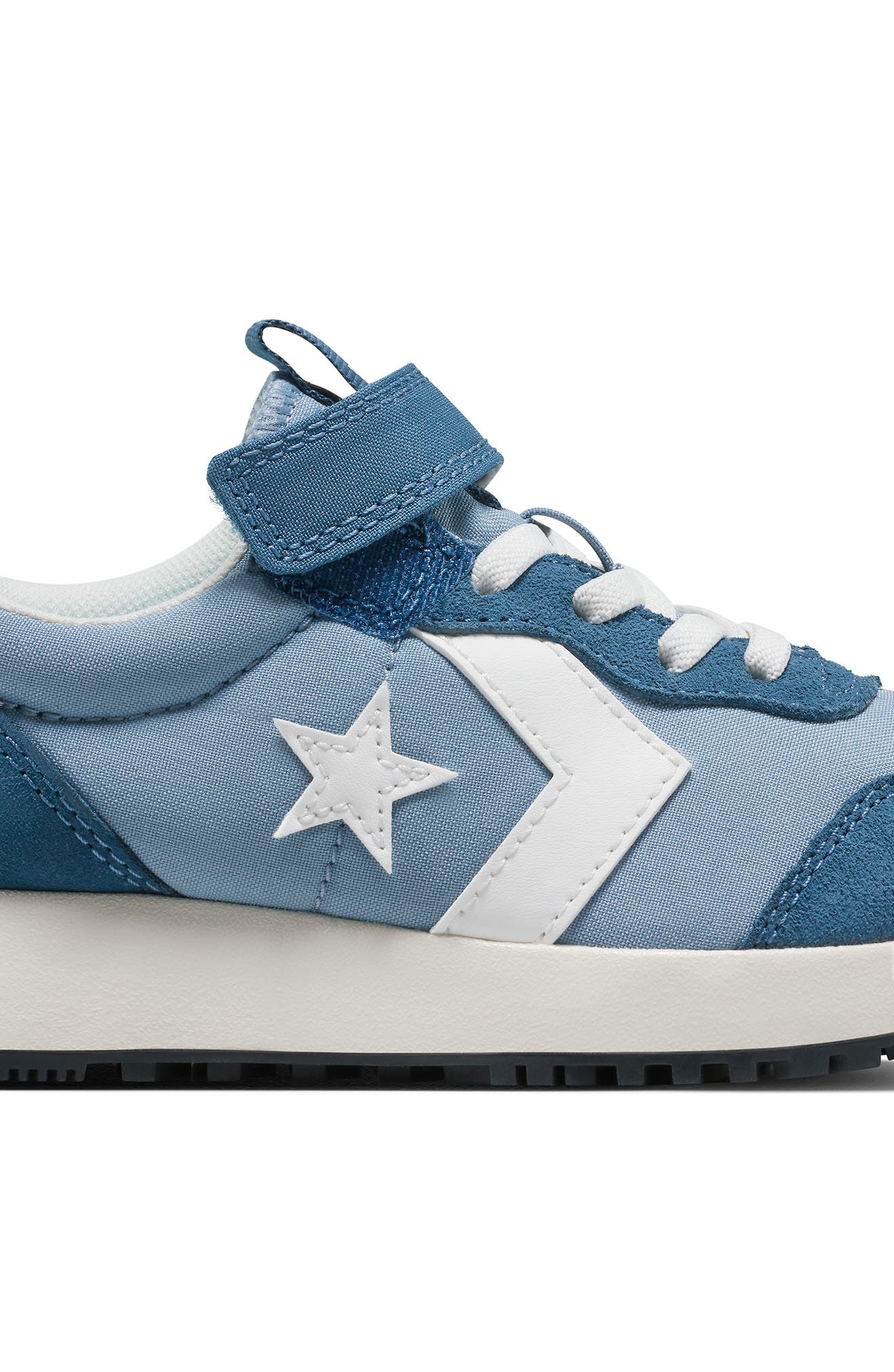 Converse Kids
 Omega Trainer Easy-On Sneaker, Alternate, color, Yeti Breath Blue/ Slacker Blue