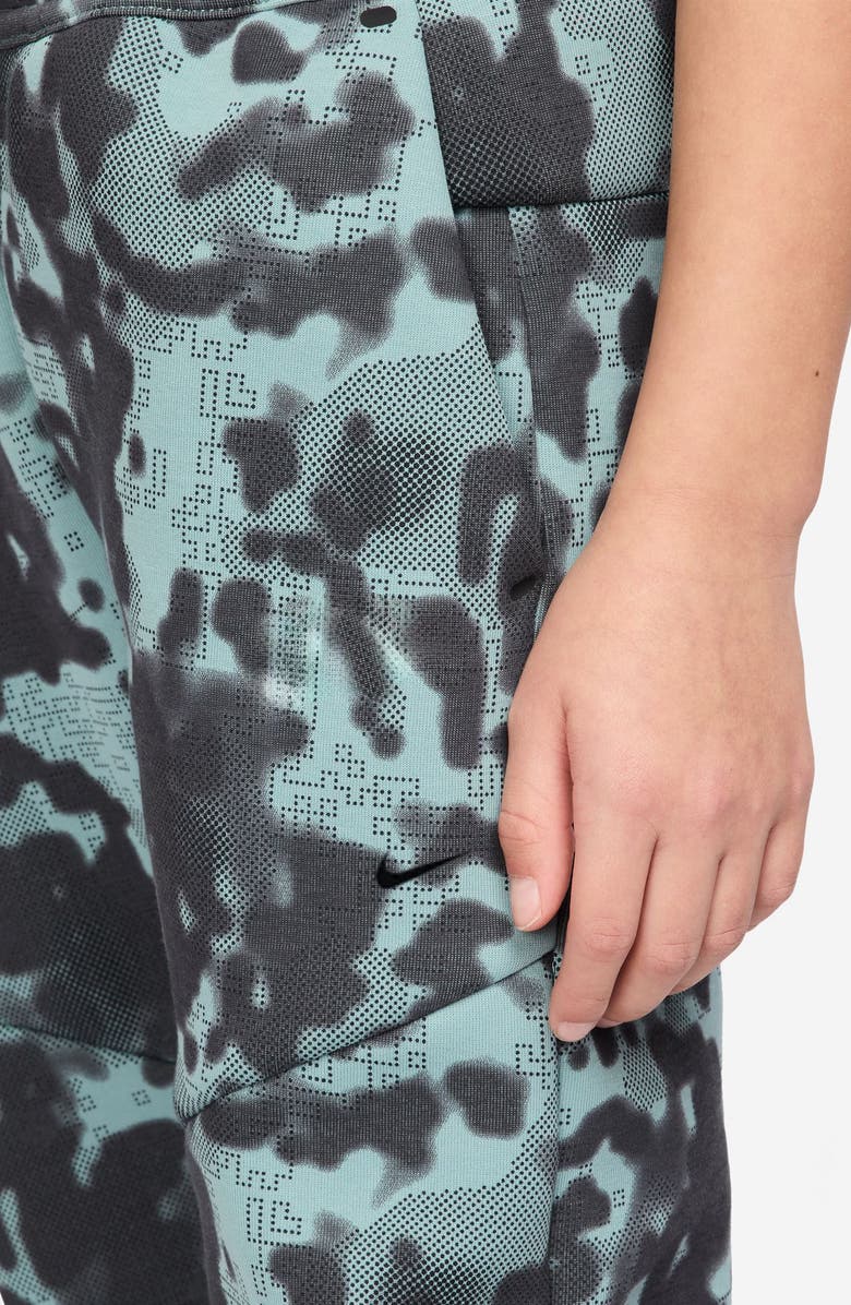 Nike Kids' Sportswear Tech Fleece Sweatpants, Alternate, color, Cannon/ Black