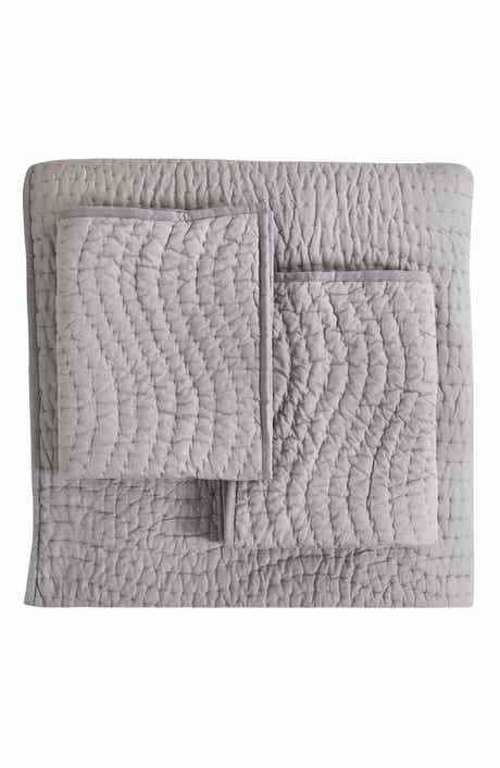 MELANGE HOME Voile Solid Cotton Quilt & Sham Set