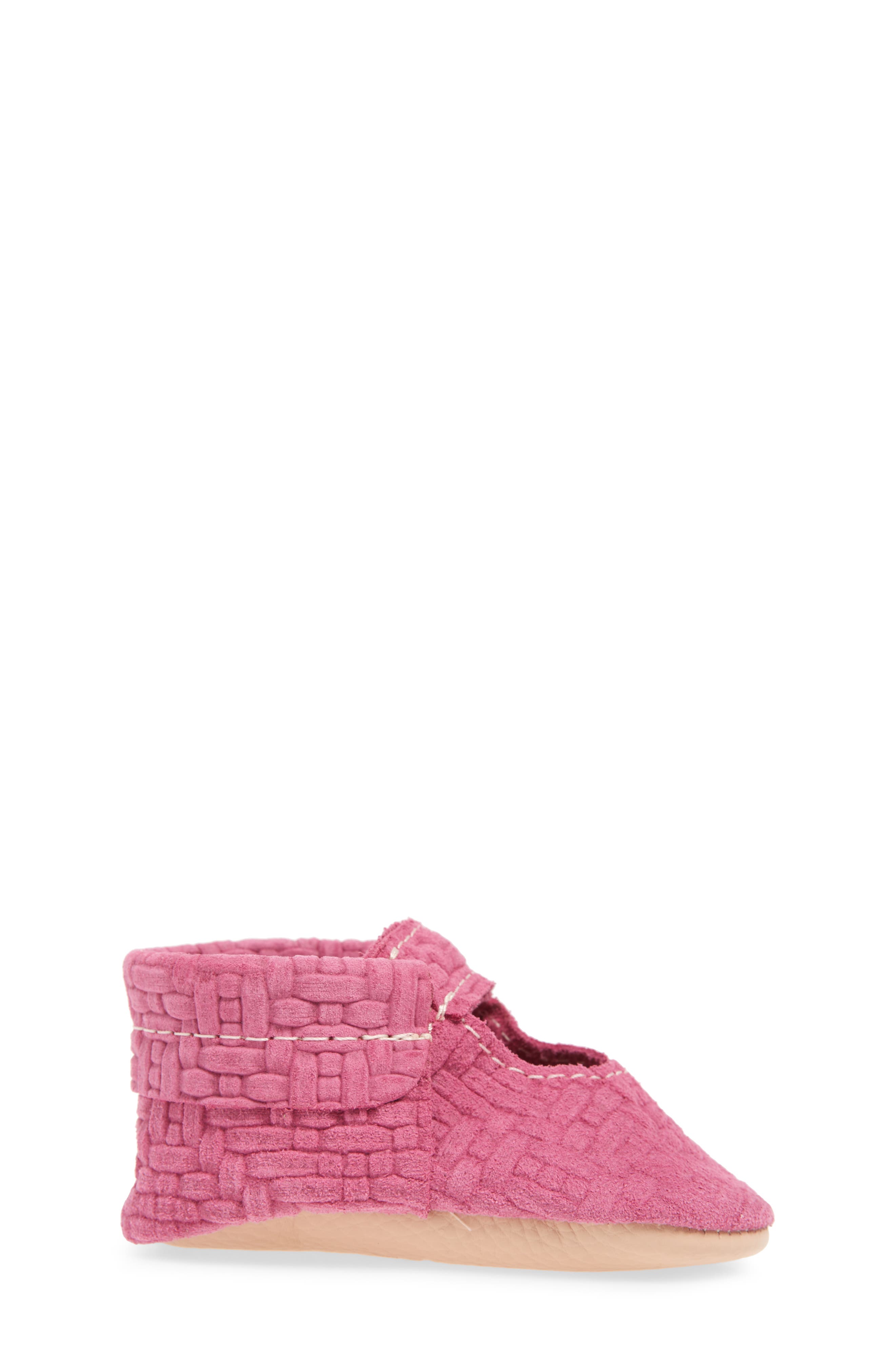 Freshly Picked Pink Lemonade Embossed Leather Crib Shoe, Alternate, color, 