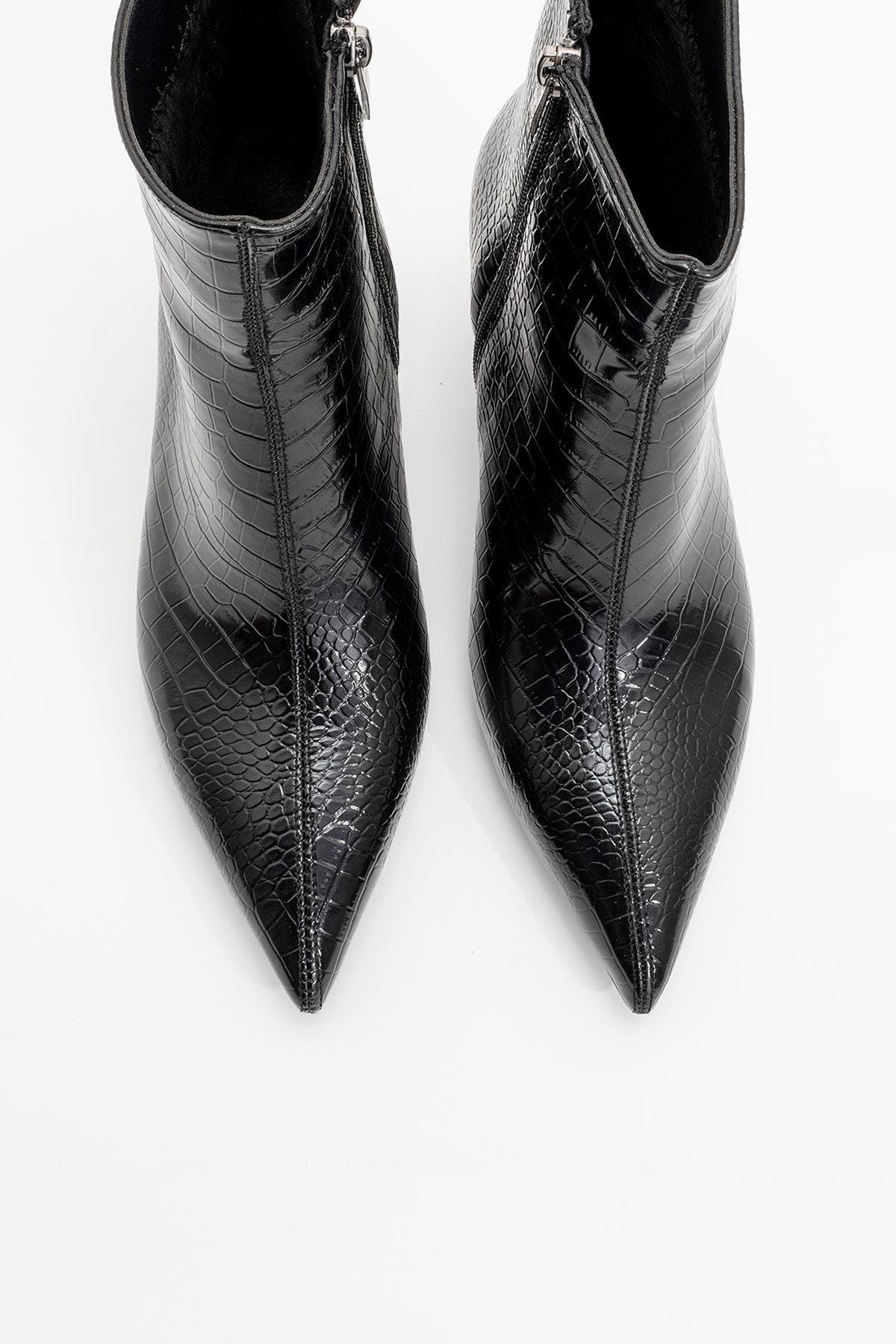 Prologue Shoes Noya Stiletto Boot, Alternate, color, Black Pattern Faux Leather