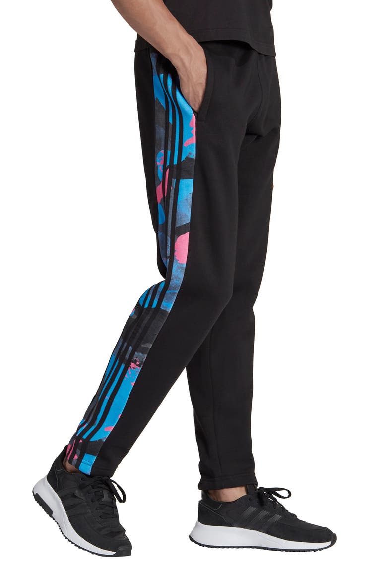 Camouflage Series Sweatpants, Alternate, color, BLACK/ PULSE BLUE
