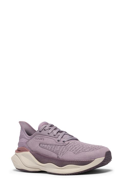 Pace Lace-Up Sneaker