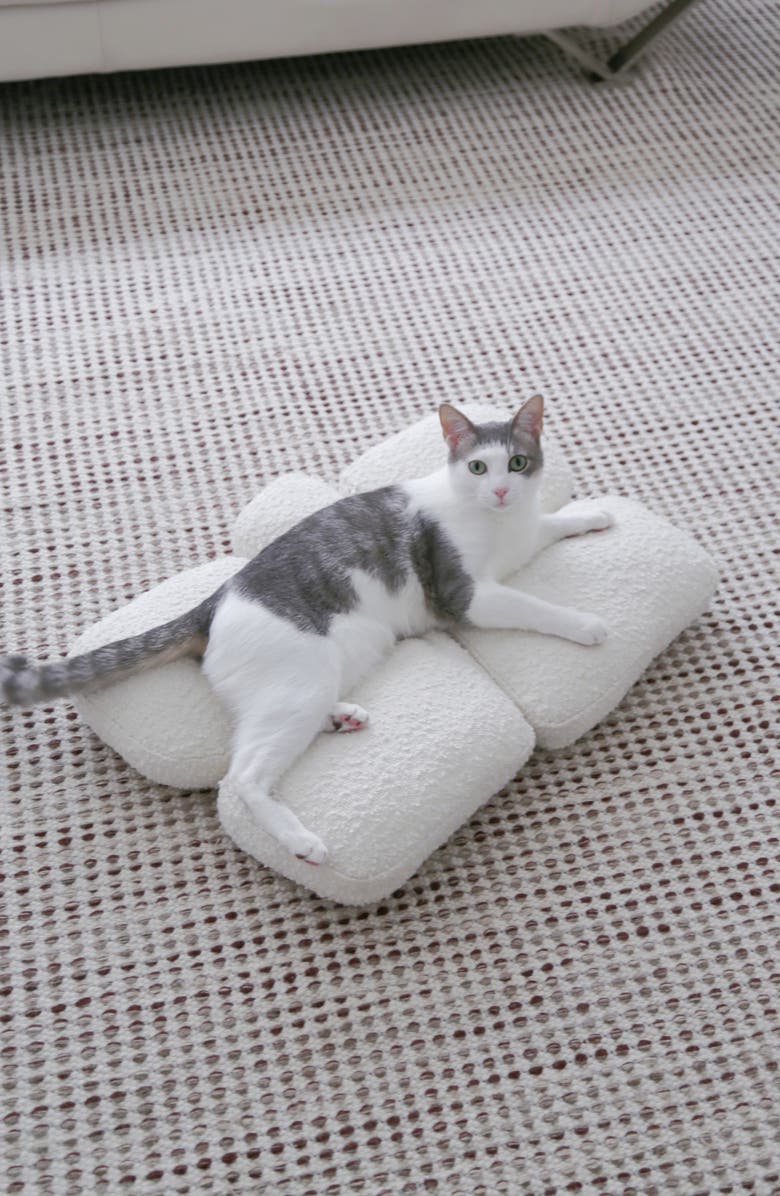 Catenary Bouclé Pebble Cat Bed, Alternate, color, White
