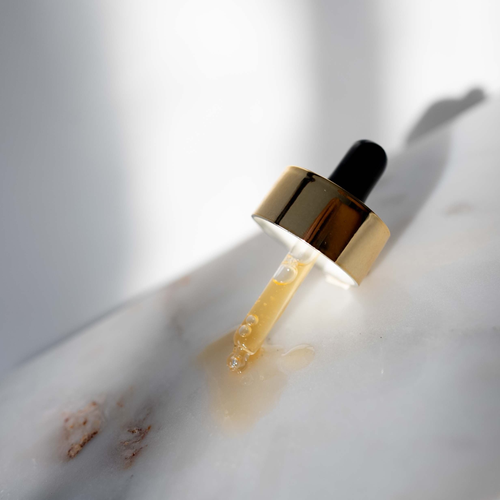 Intoxicated Cosmetics Snake Serum +  Hat