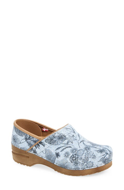 Plume Floral Print Clog (Women)