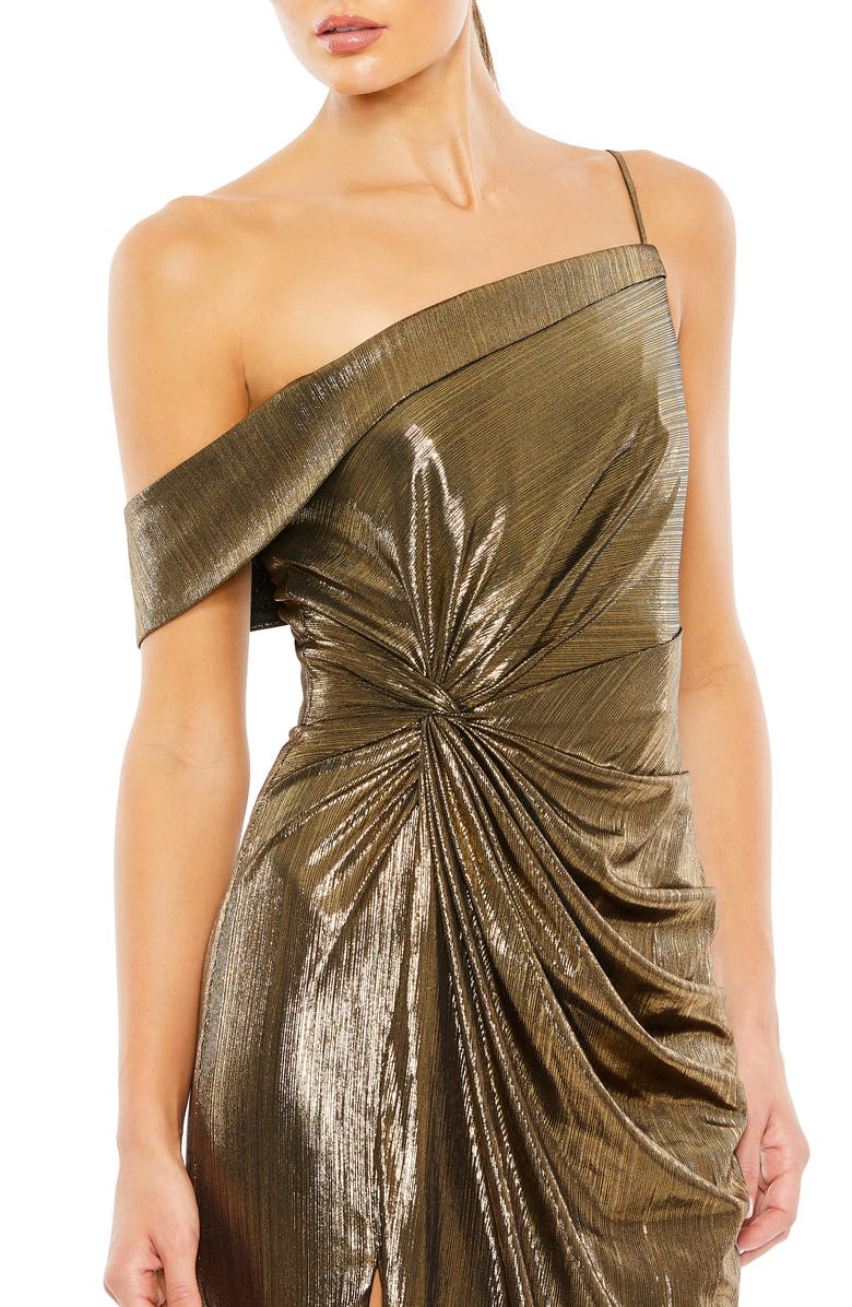 Mac Duggal Metallic Off The Shoulder Gown, Alternate, color, Gold