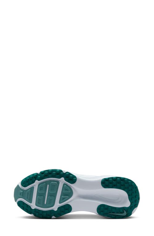 Nike Vomero 18 Running Shoe