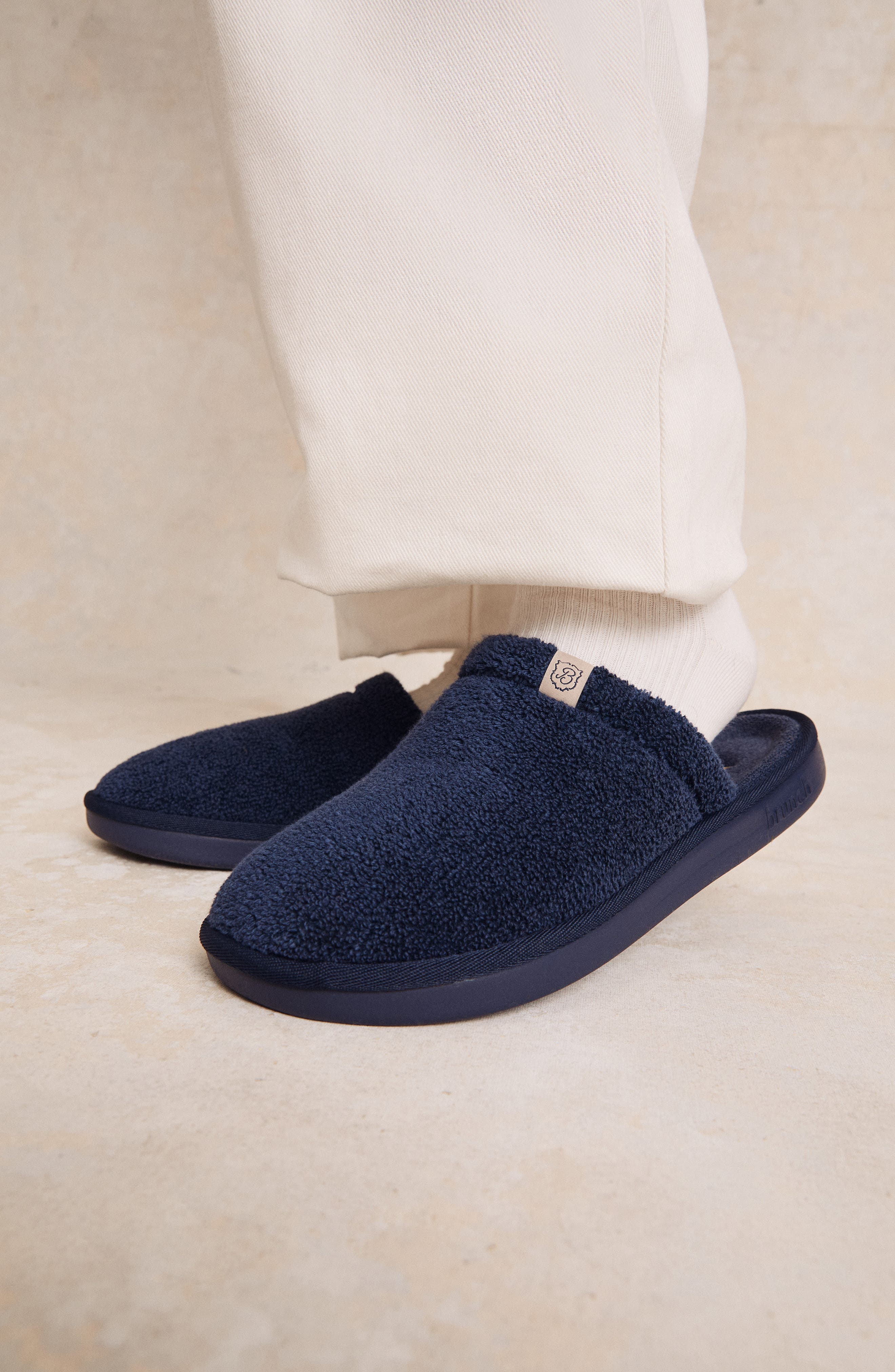 Gender Inclusive Essential Slipper - image 4