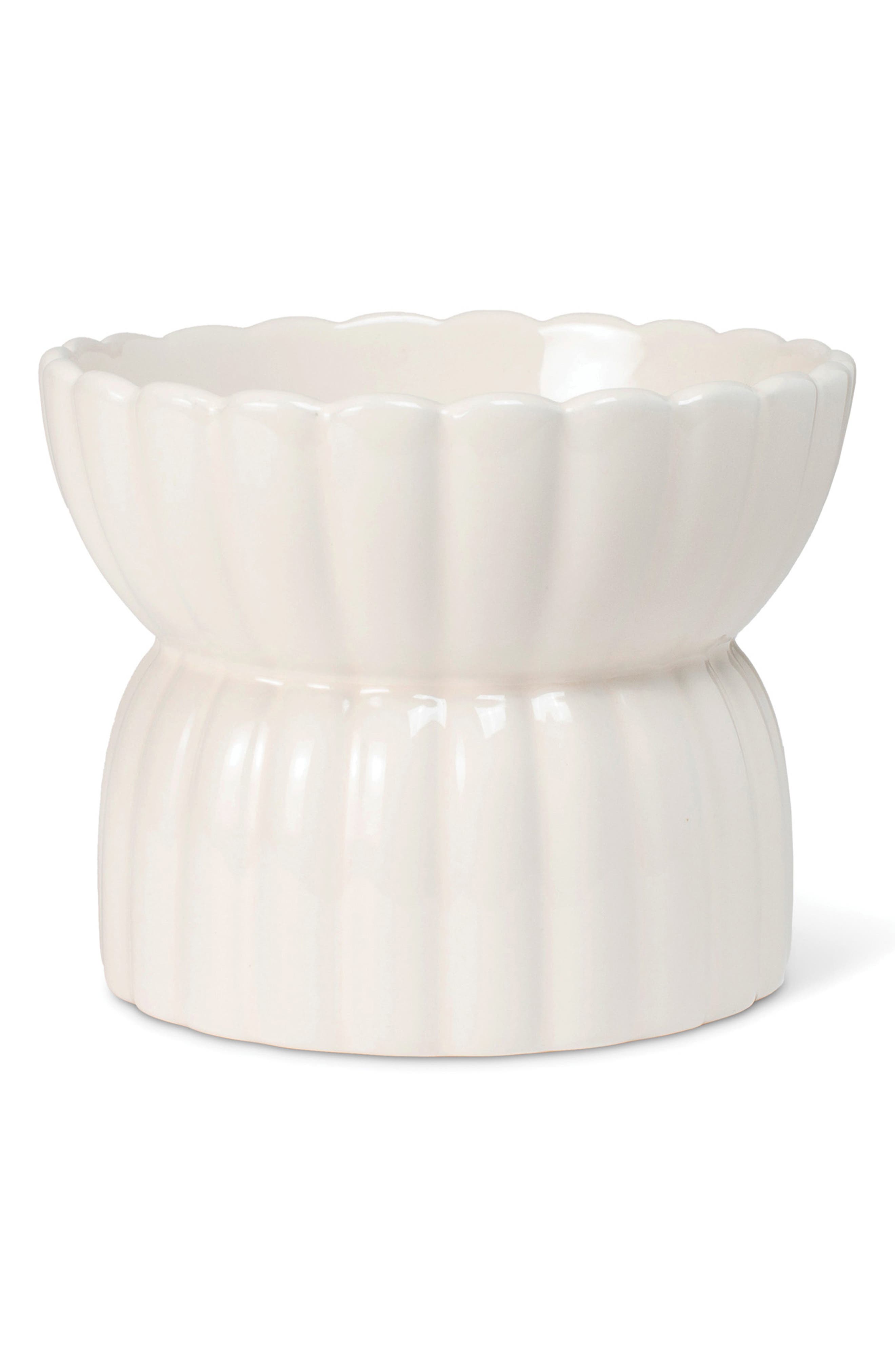 Fringe Studio Scallop Raised Small Pet Bowl in White 