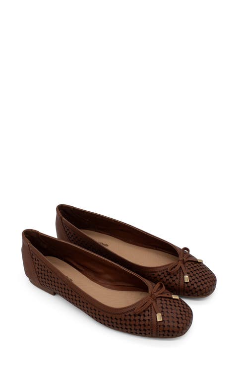 Botsamya Ballet Flat (Women)
