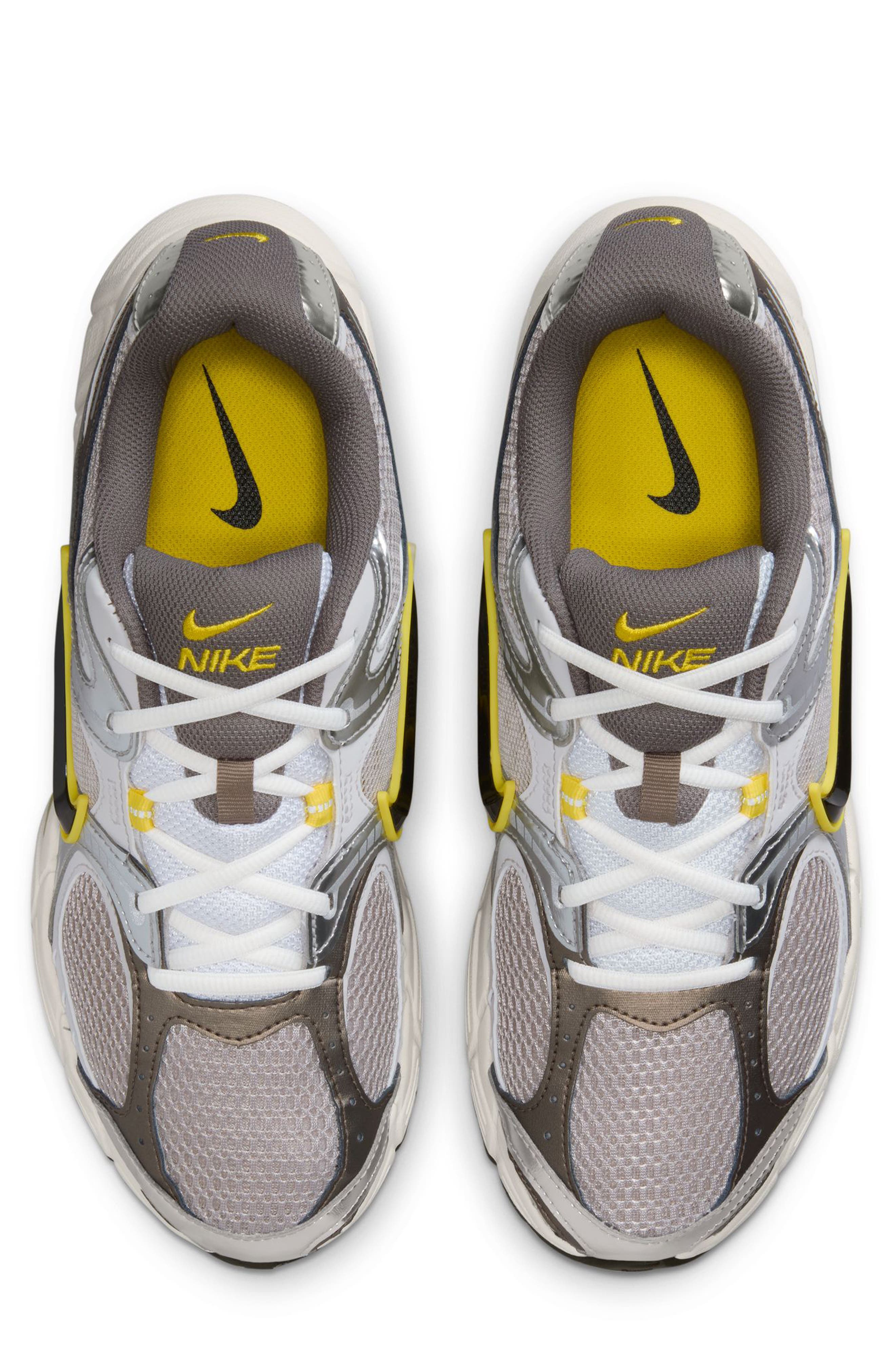 Nike V5 RNR Sneaker, Alternate, color, College Grey/ Black