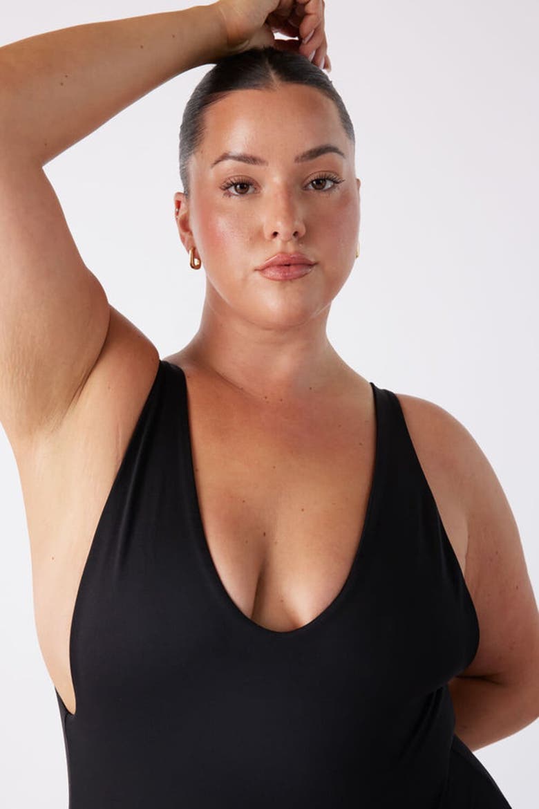 The Minimalist - Tall, Alternate, color, Matte Black