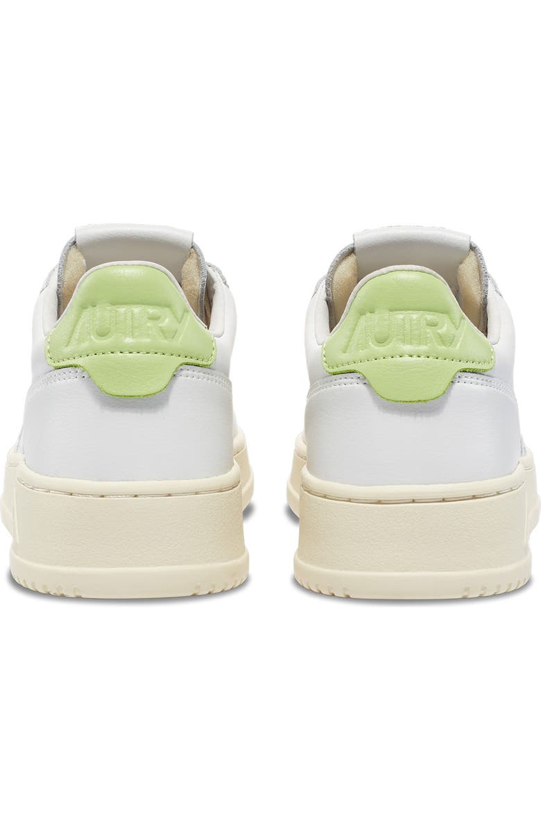 AUTRY Medalist Low Sneaker, Alternate, color, Leather White/ Snap Green