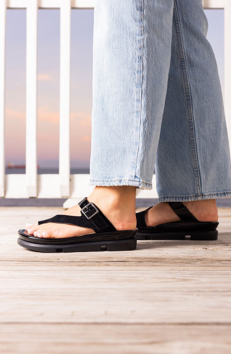 L'Amour des Pieds Alanza Toe Loop Sandal, Alternate, color, Black