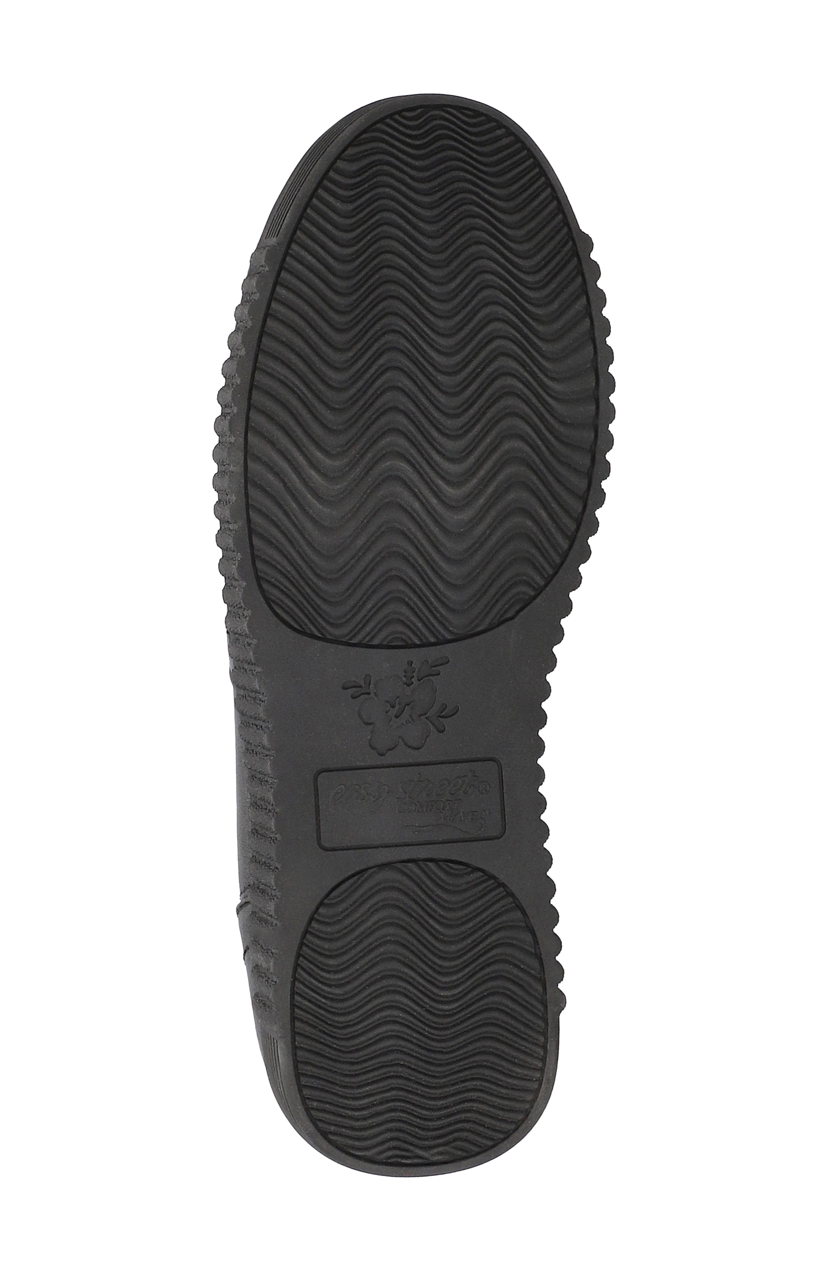 EASY STREET Kipper Slip-On Sneaker, Alternate, color, Black