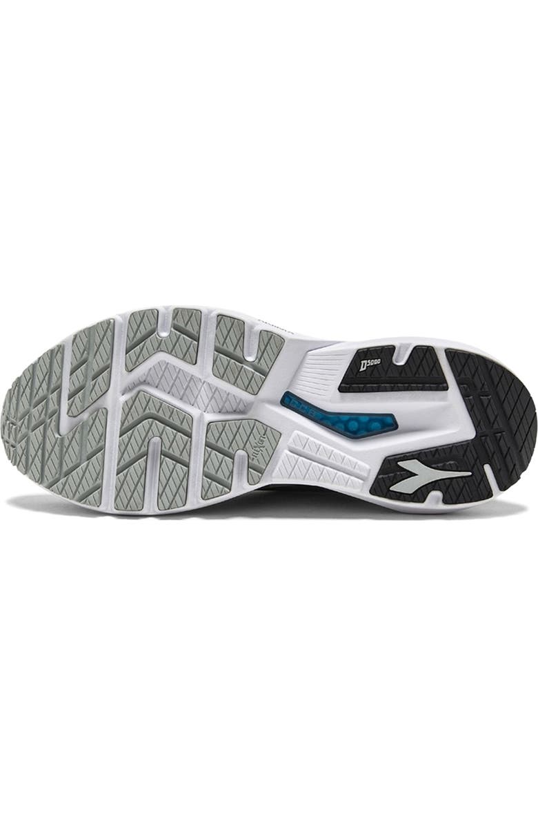 Diadora Mythos Vigore 3 Running Shoe, Alternate, color, Black/White