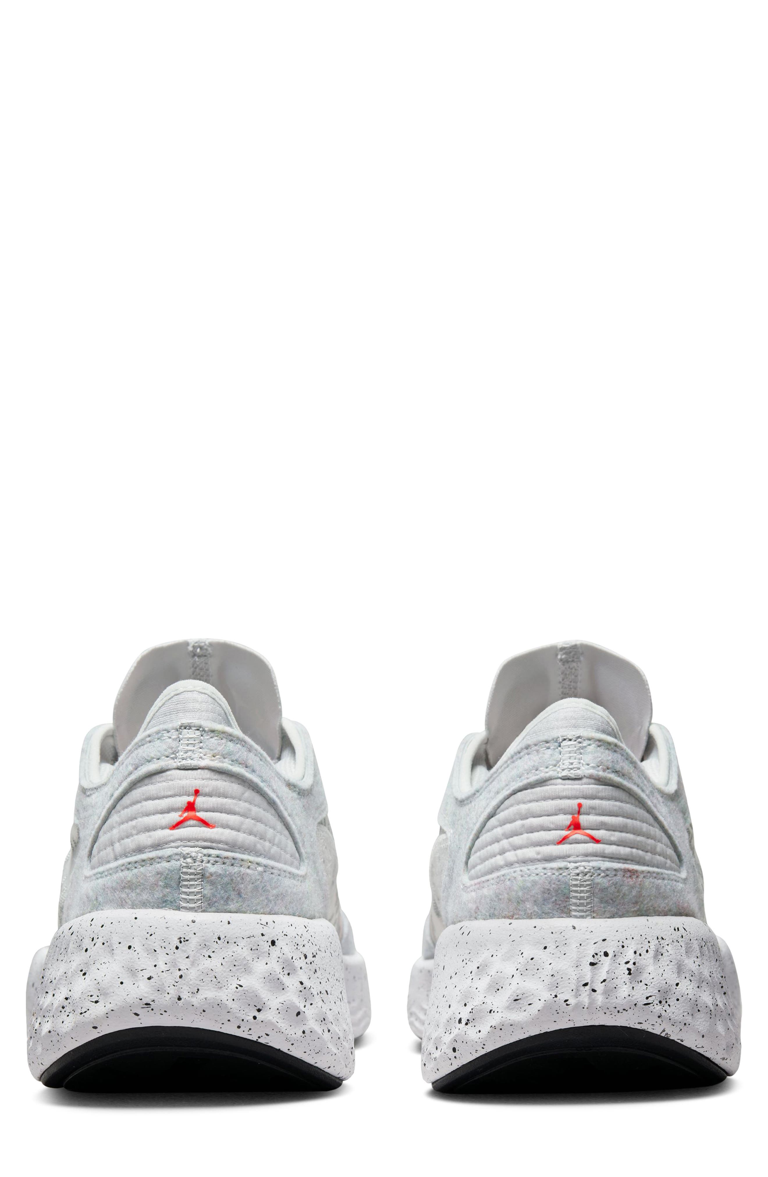 Jordan Air Jordan Dub Zero Running Shoe, Alternate, color, 