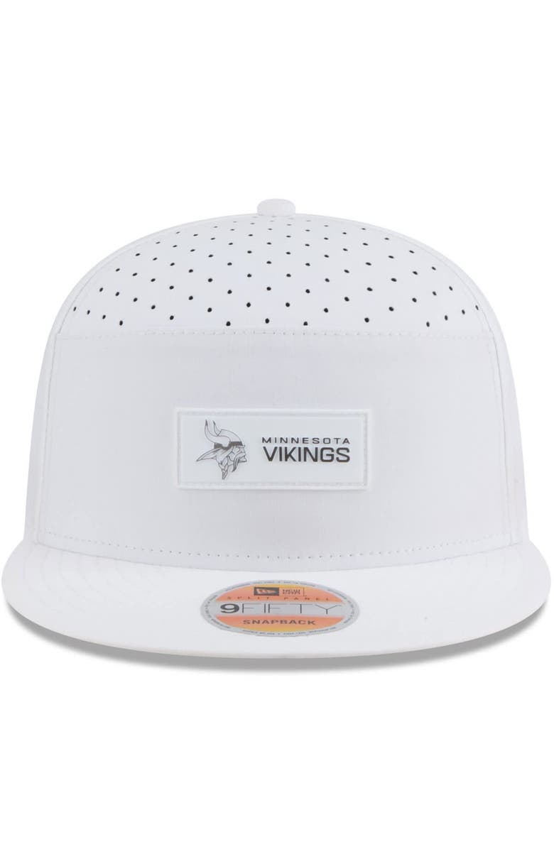 New Era Men's New Era White Minnesota Vikings 2025 Sideline  Split Panel 9FIFTY Snapback Hat, Alternate, color, 