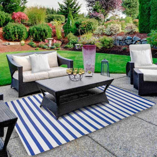 Northlight 4x6ft Striped Rectangular Outdoor Area Rug In Blue
