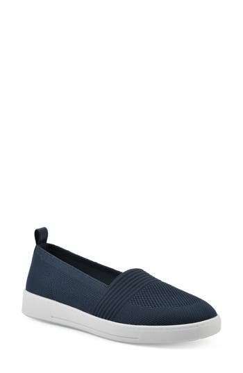 White Mountain Footwear Upright Woven Slip-on Sneaker In Navy Fabric