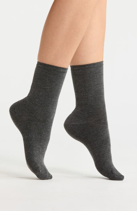 Solid Flat Knit Dress Socks