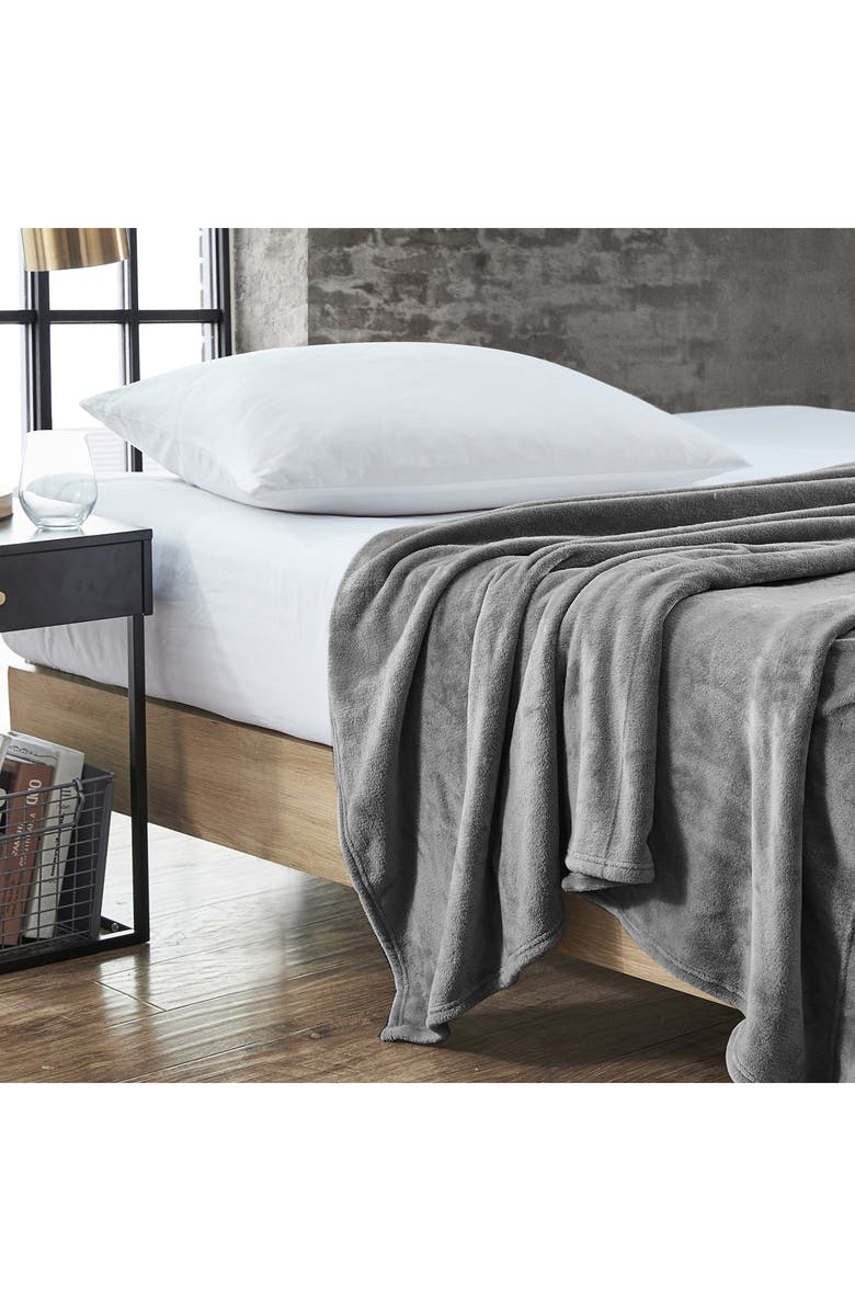 Kenneth Cole Solid Throw Blanket, Alternate, color, Smoke