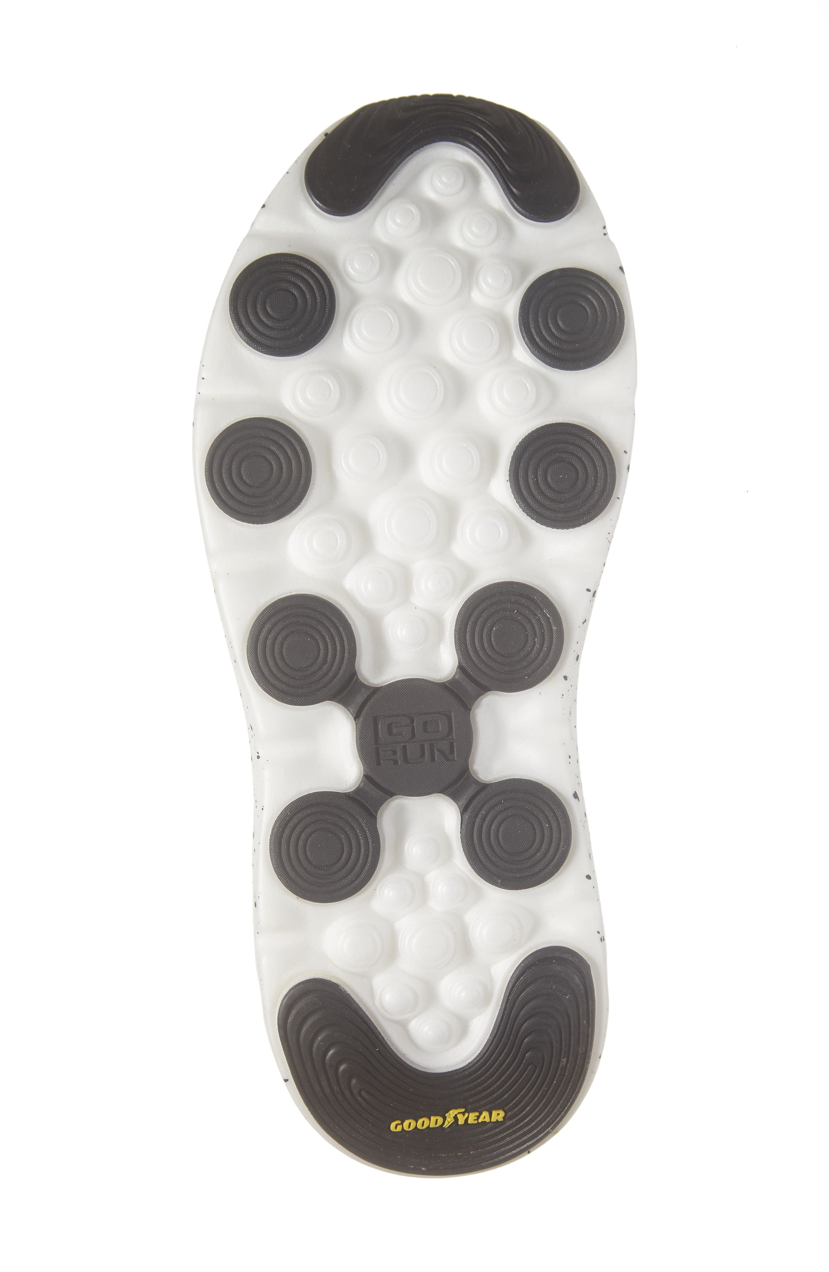 SKECHERS Max Cushioning Hyper Craze Sneaker, Alternate, color, 