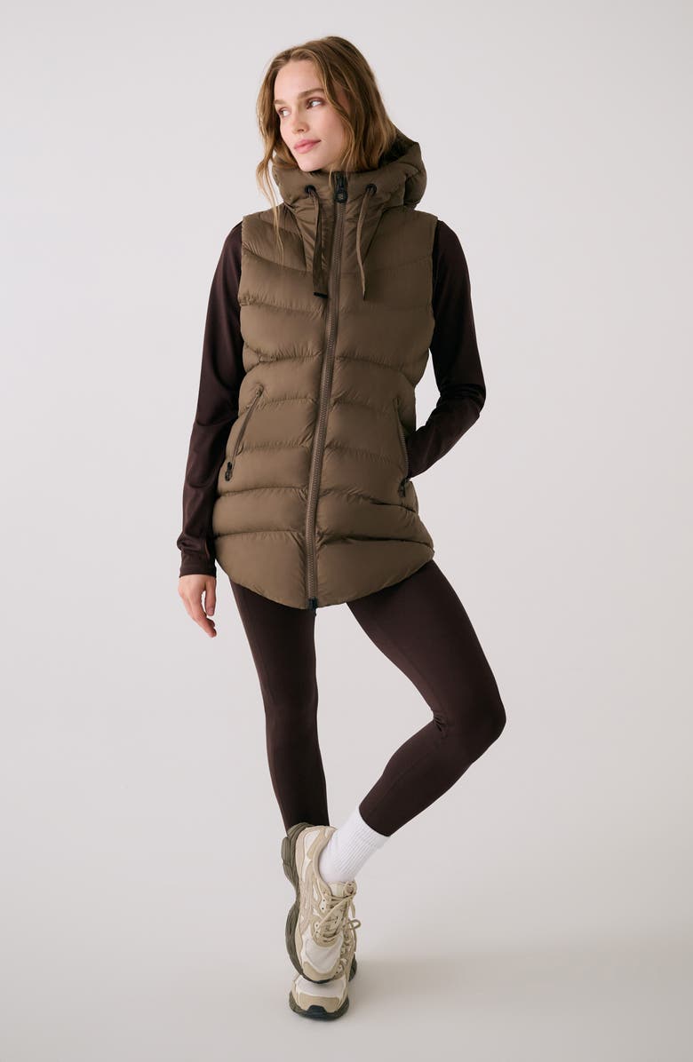Lole Transition Water Repellent Hooded Quilted Vest, Alternate, color, Mocha