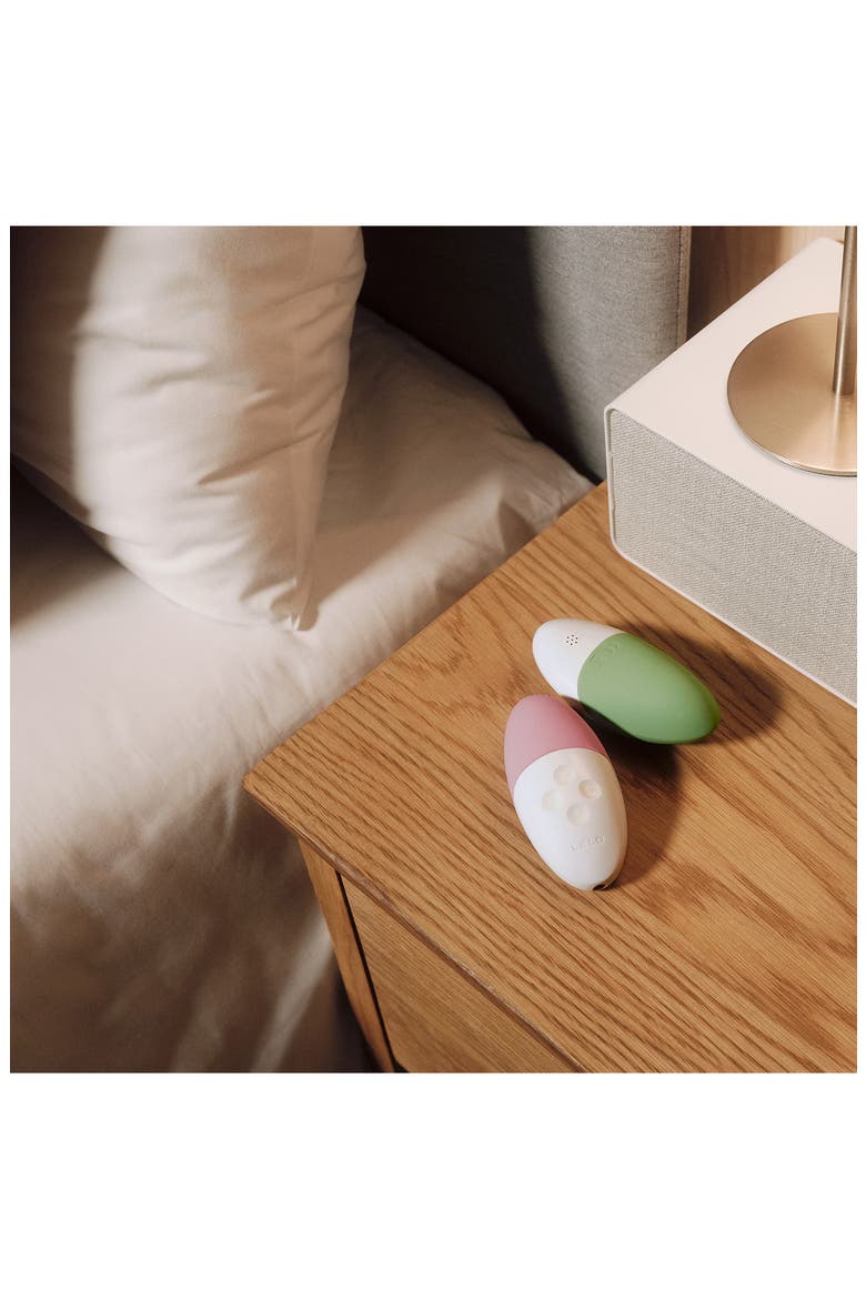SIRI 3 Sound Activated Vibrator, Alternate, color, PISTACHIO GREEN