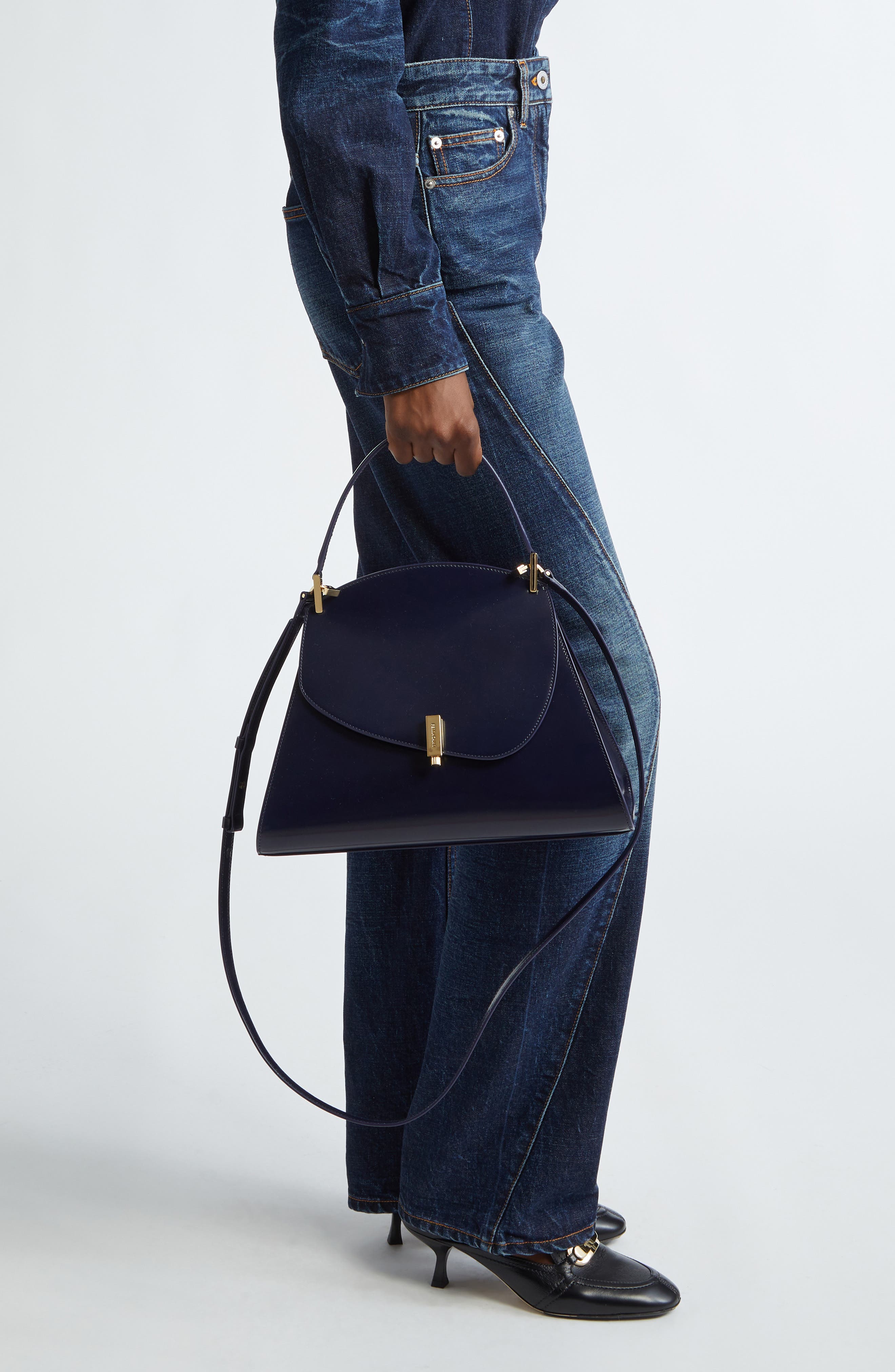 FERRAGAMO Medium Prisma Leather Top Handle Bag, Alternate, color, 