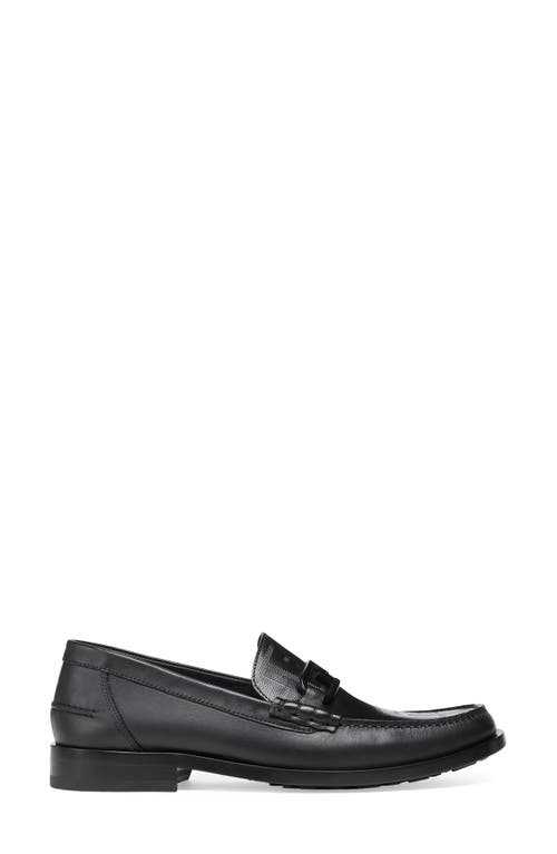Fendi Logo-plaque Leather Loafers In Black
