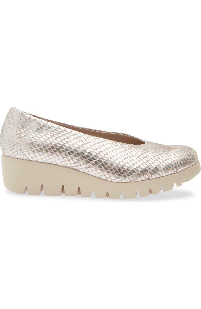 Wonders Extralite Wedge Pump, Alternate, color, Maya Champagne