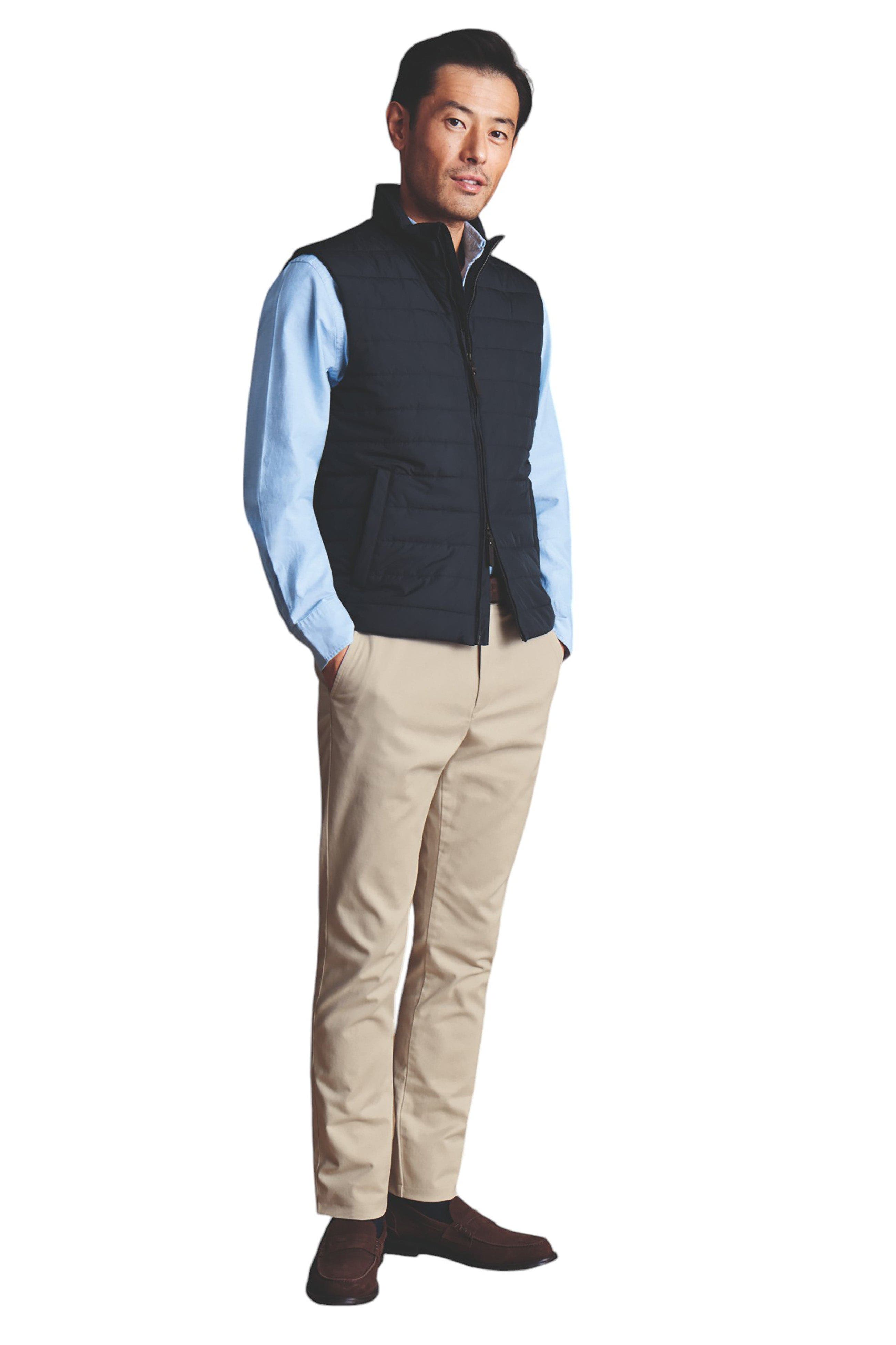 Charles Tyrwhitt Lightweight Quilted Vest in Navy 
