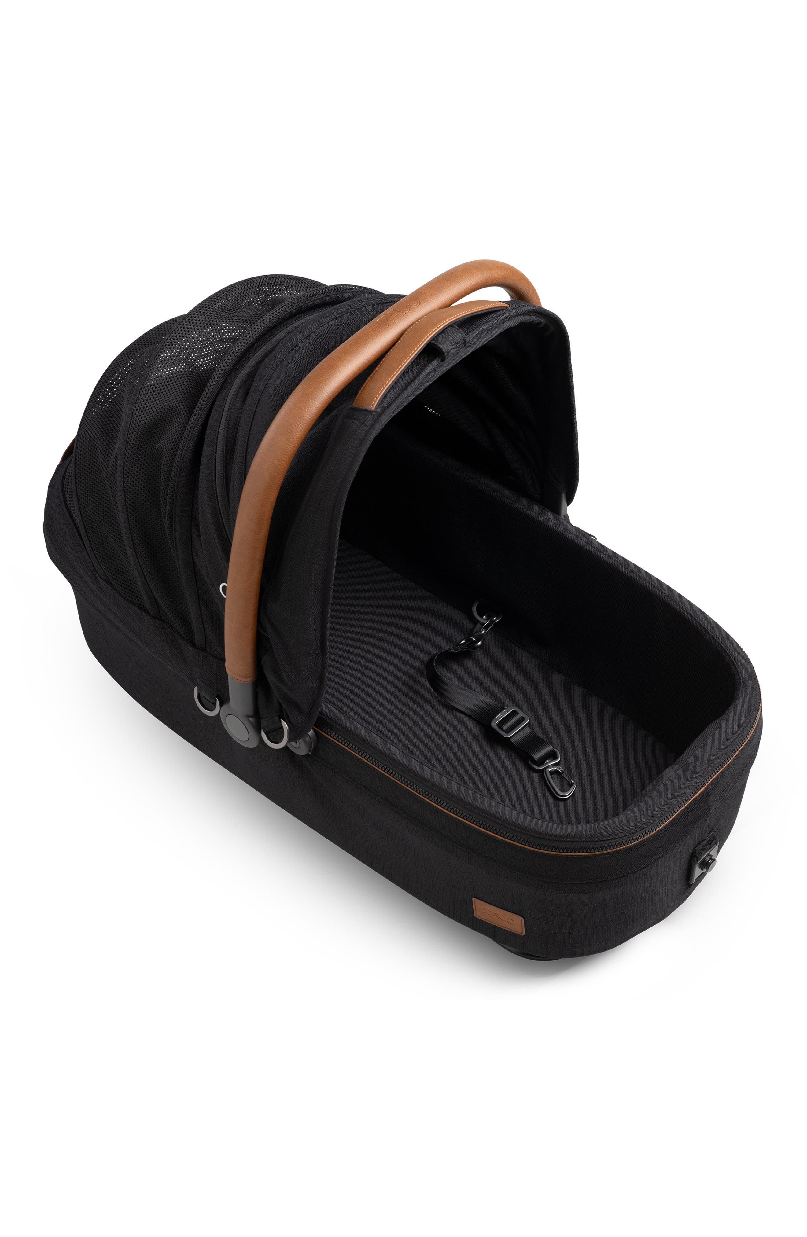 TAVO PETS Maeve™ Medium Rigid Pet Car Seat in Onyx at Nordstrom