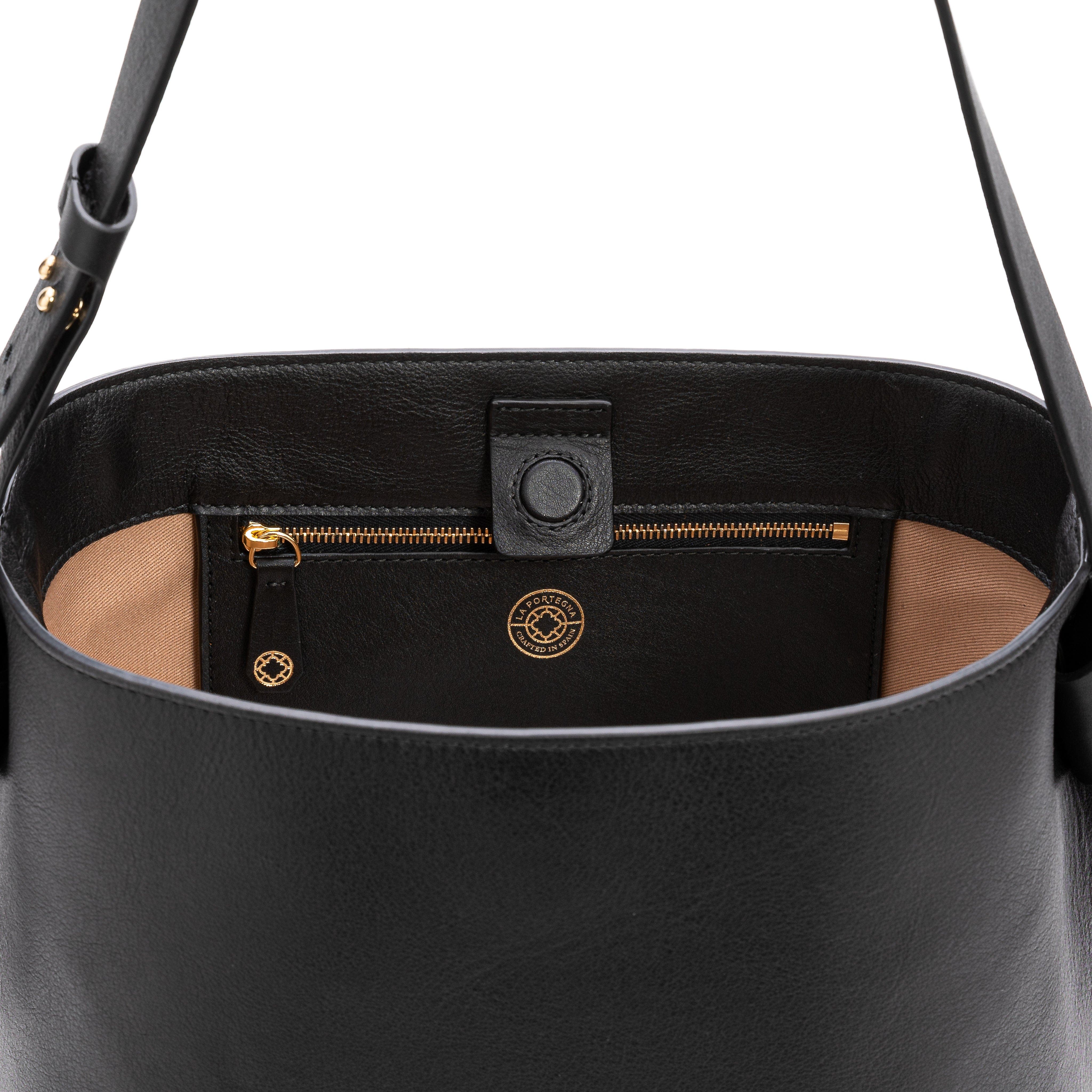 LA PORTEGNA Paula Versatile Crossbody Bag, Alternate, color, Black