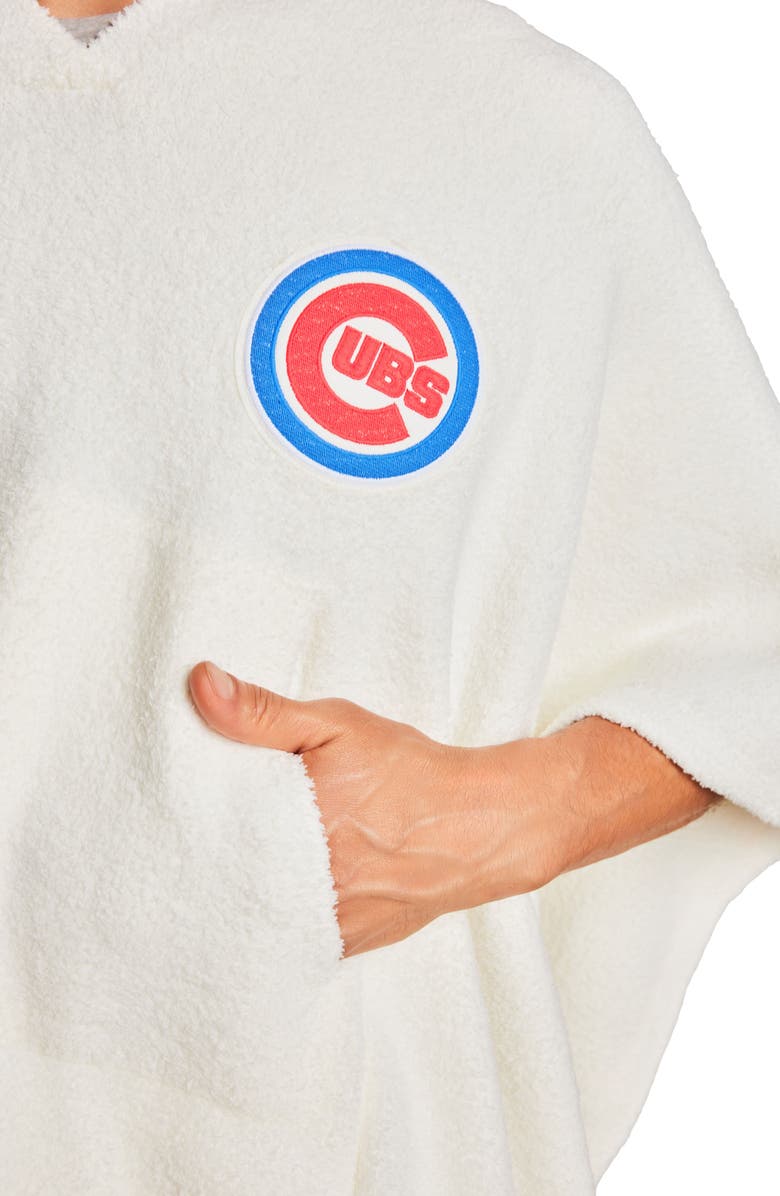 Barefoot Dreams<sup>®</sup> CozyChic<sup>®</sup> Chicage Cubs Everything Poncho, Alternate, color, Cubs Multi