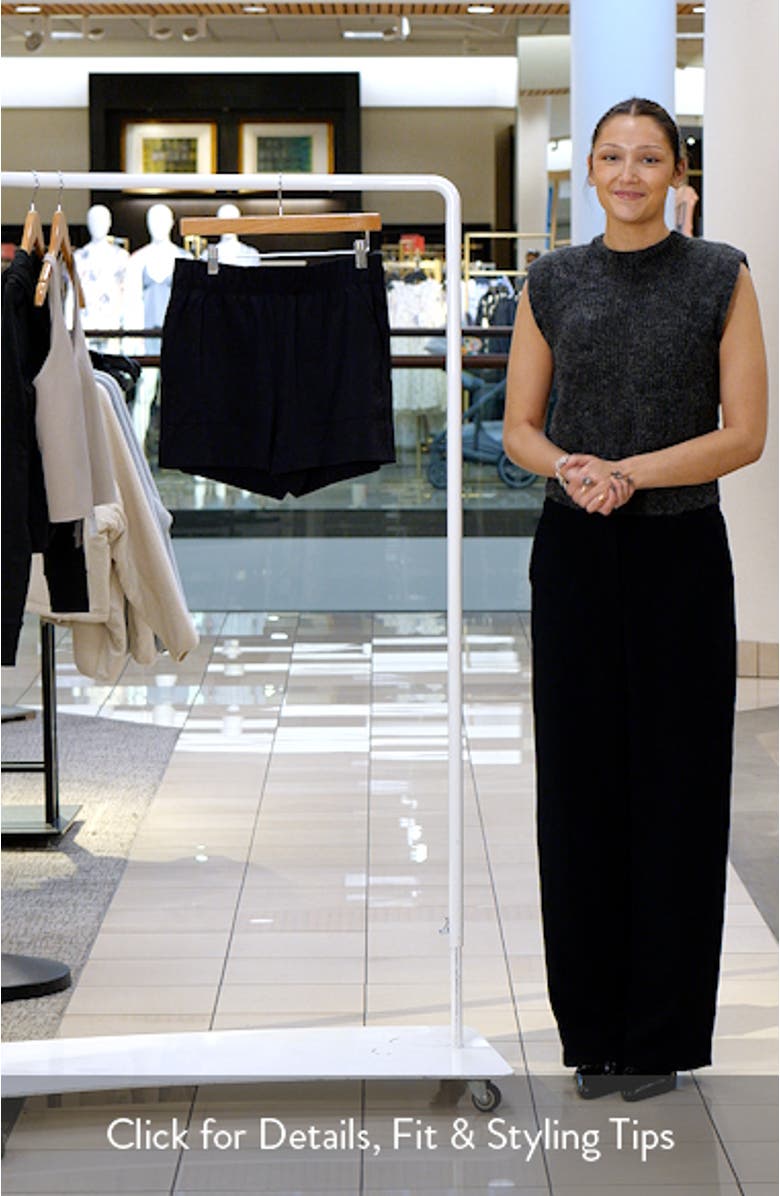 Stretch Easy Shorts, sales video thumbnail