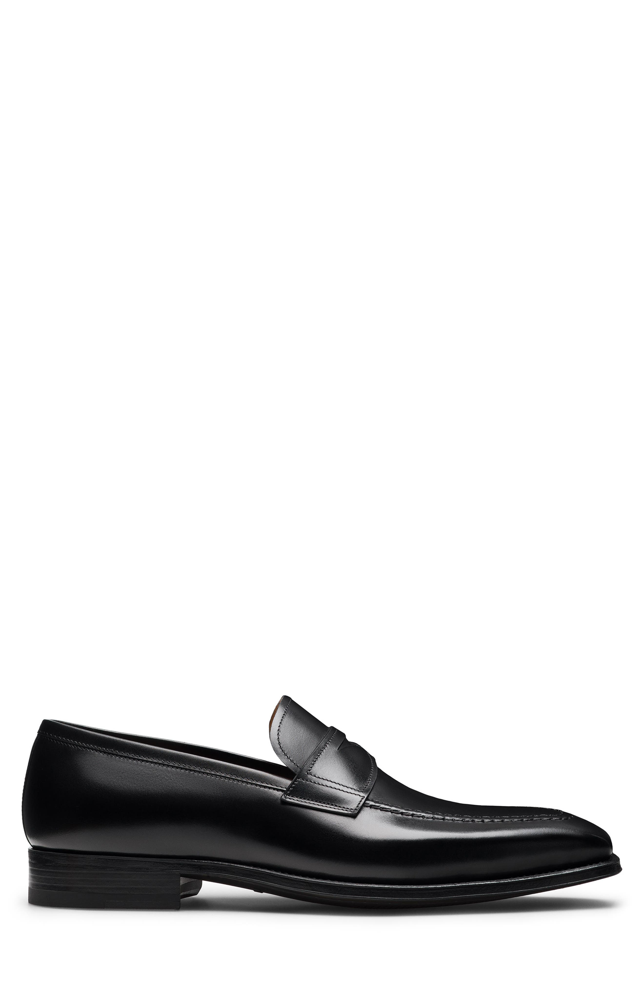 Magnanni Maine Water Resistant Loafer, Alternate, color, Black