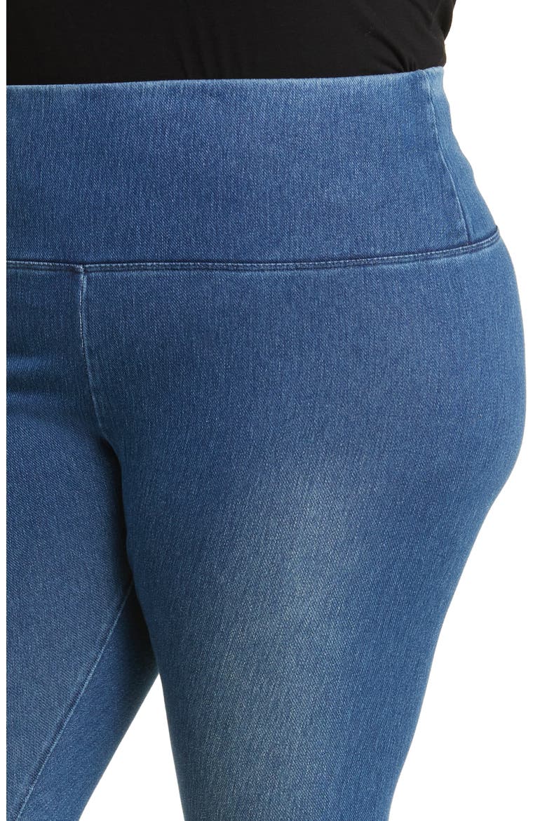 'Lyssentials Denim Capri Leggings, Alternate, color, MIDWASH