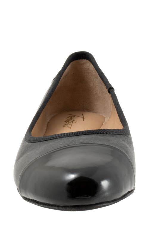 Trotters Clara Cap Toe Flat In Black