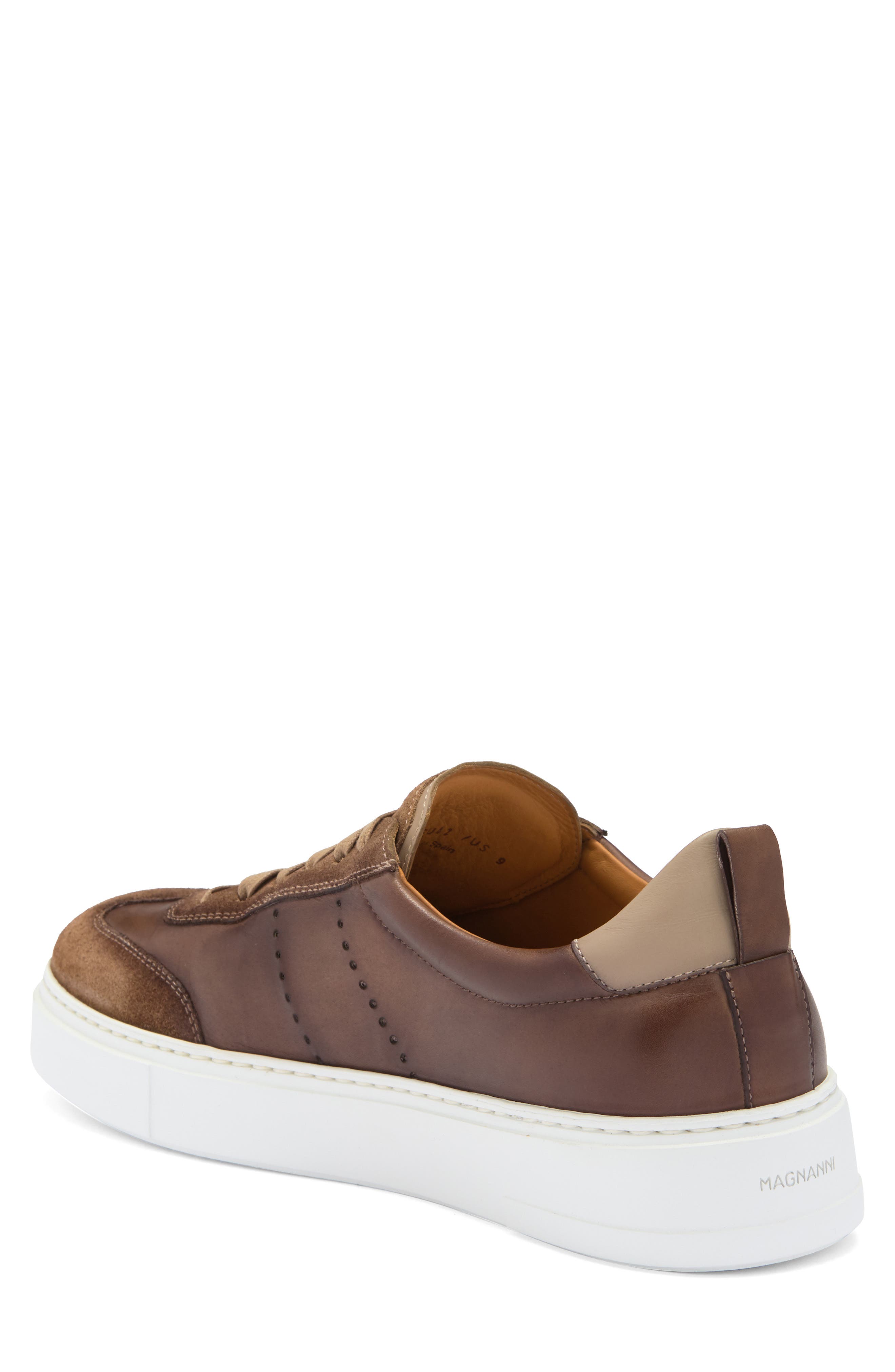 Magnanni Sirius Low Top Sneaker, Alternate, color, Taupe