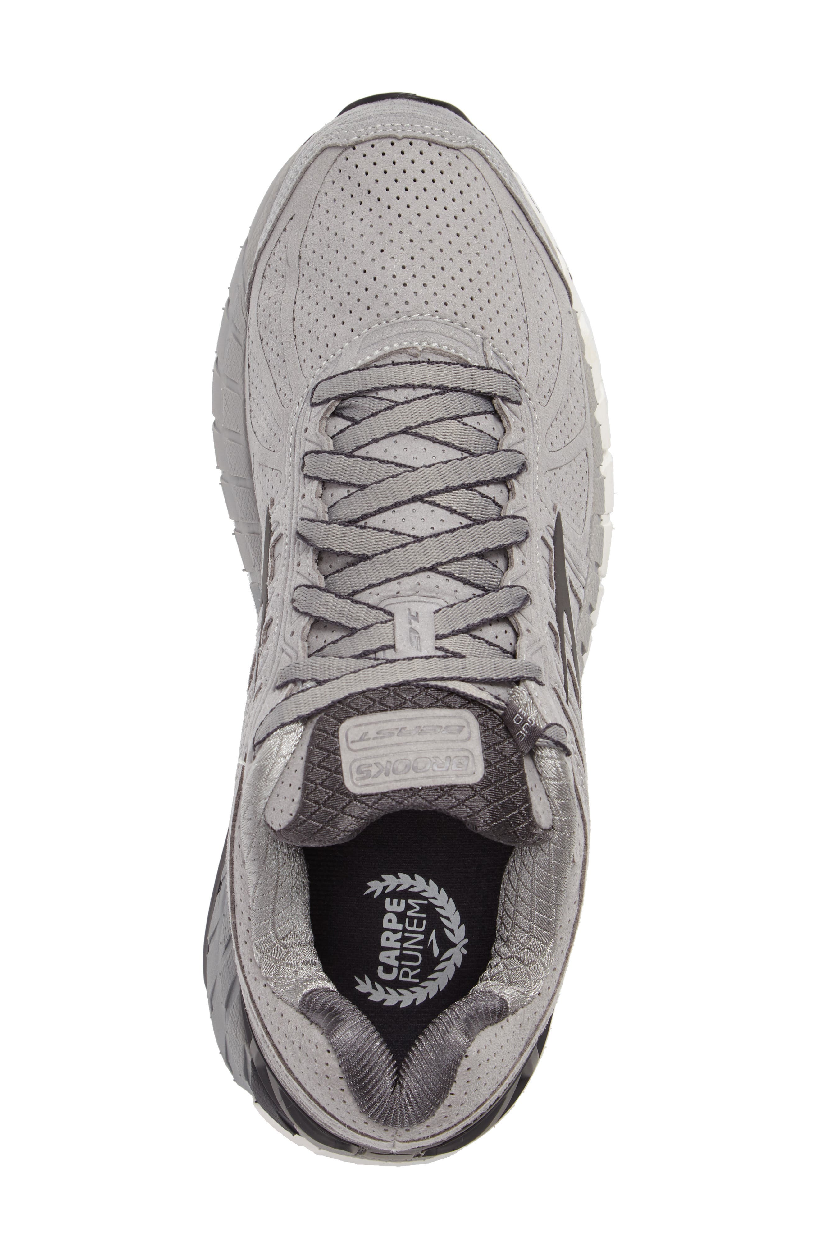 Brooks Beast 16 LE Running Shoe, Alternate, color, 